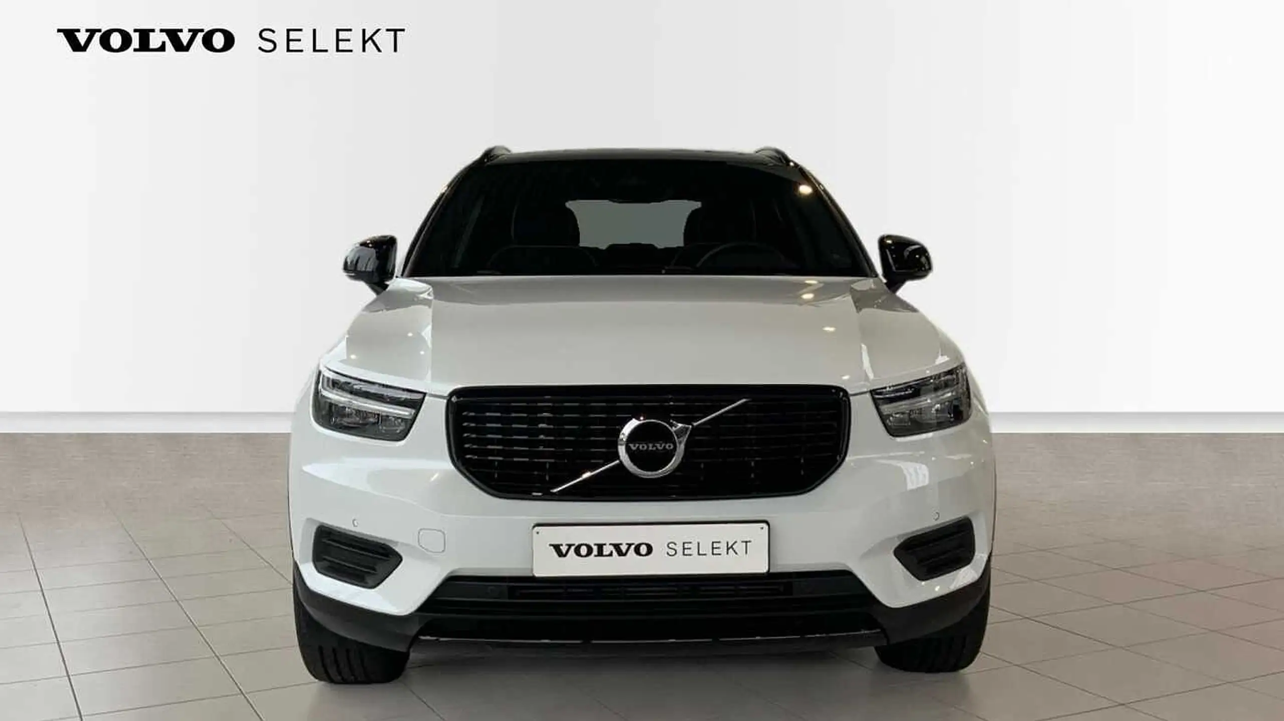 Volvo - XC40