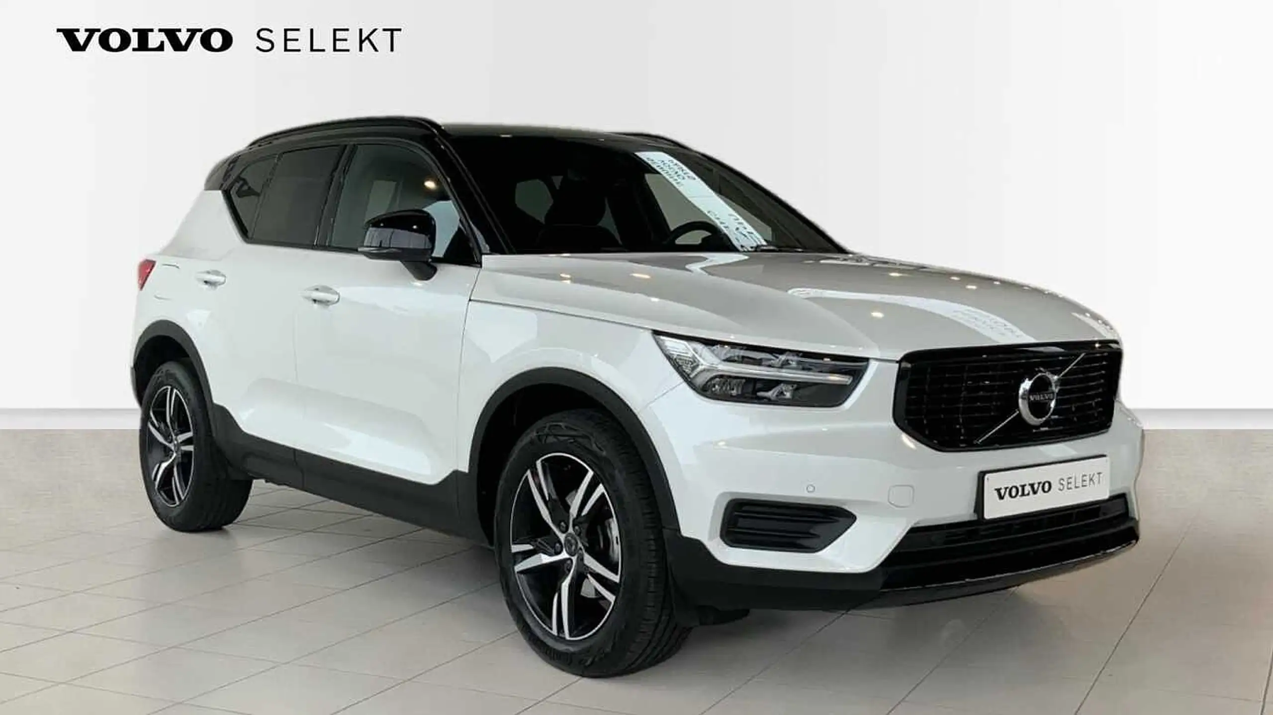 Volvo - XC40