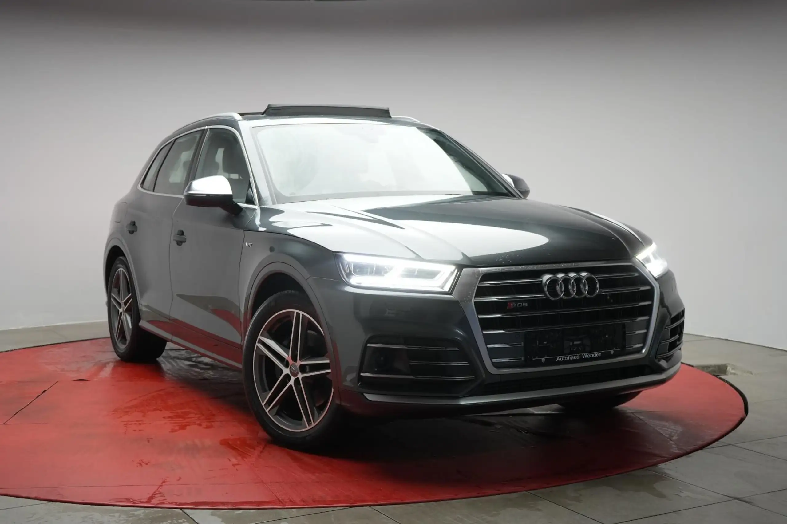 Audi - SQ5