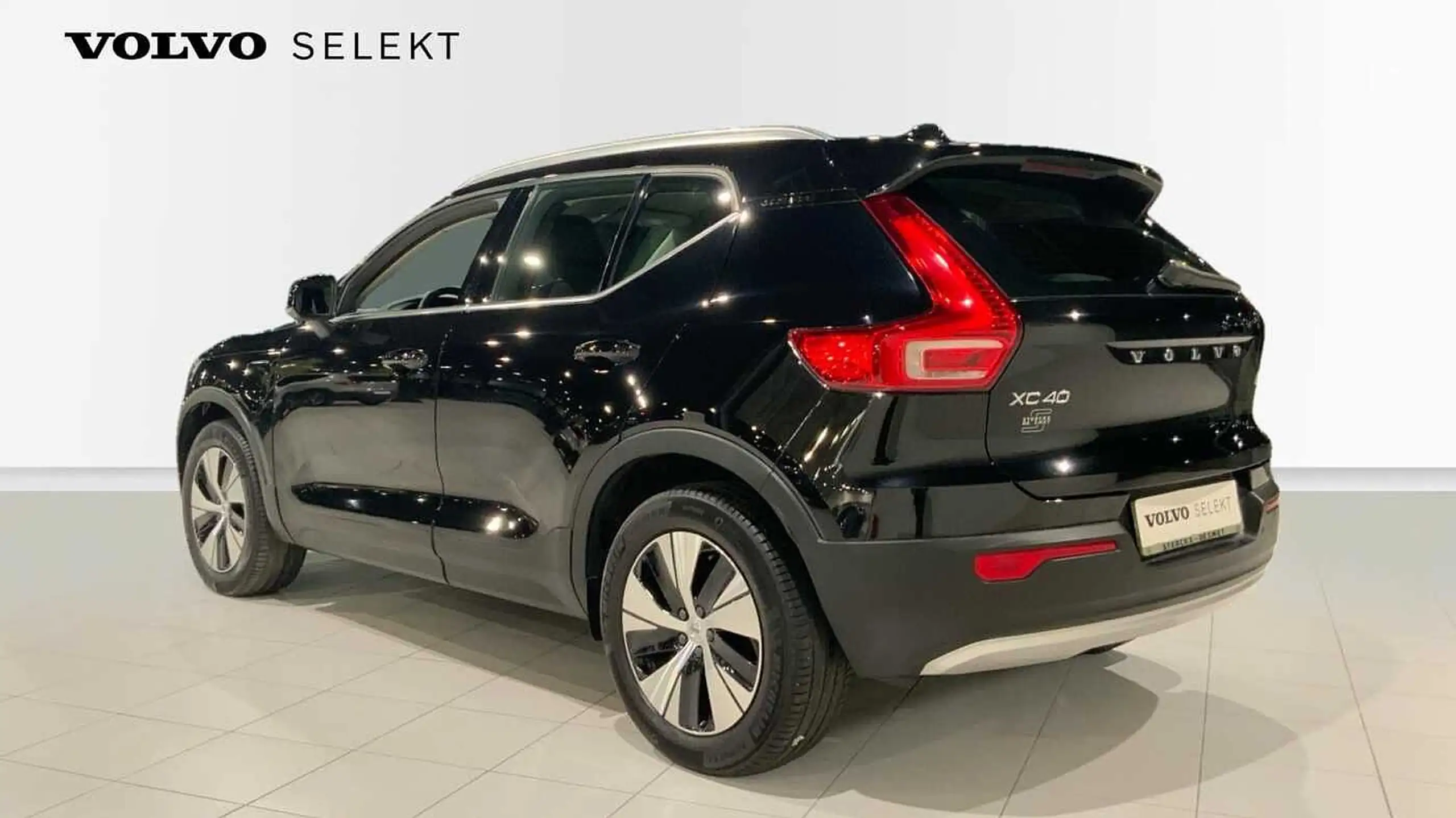 Volvo - XC40