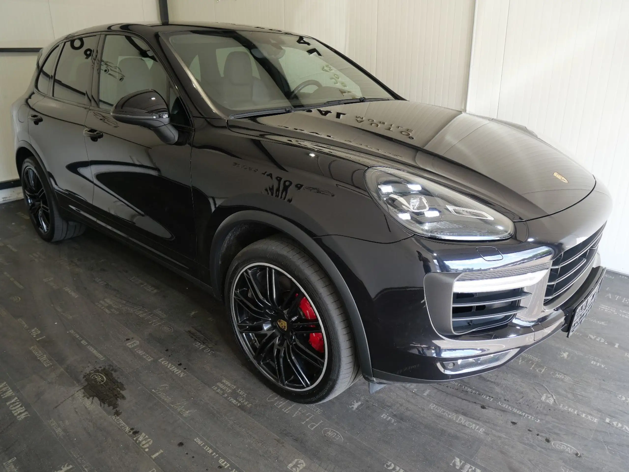 Porsche - Cayenne