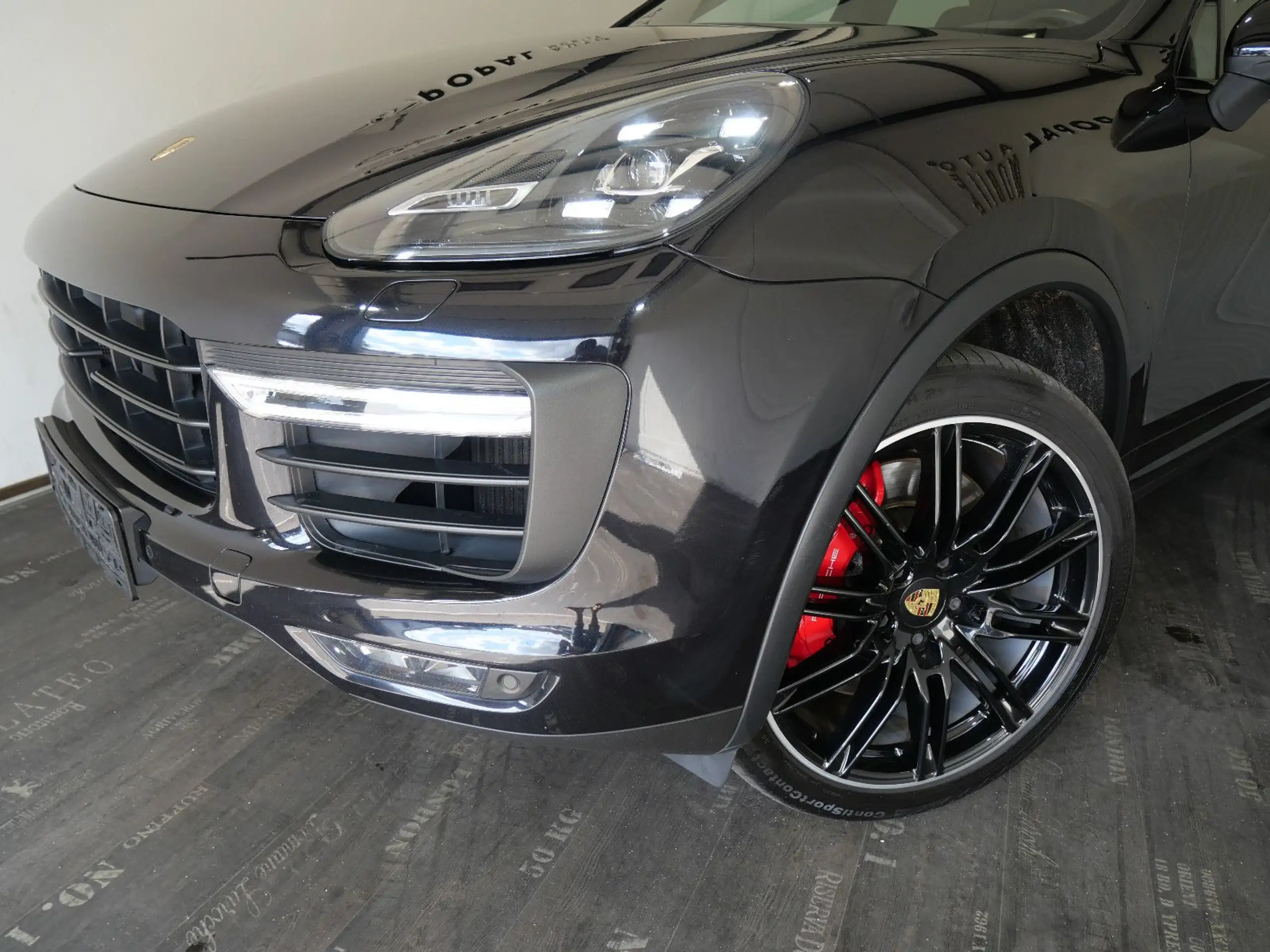 Porsche - Cayenne