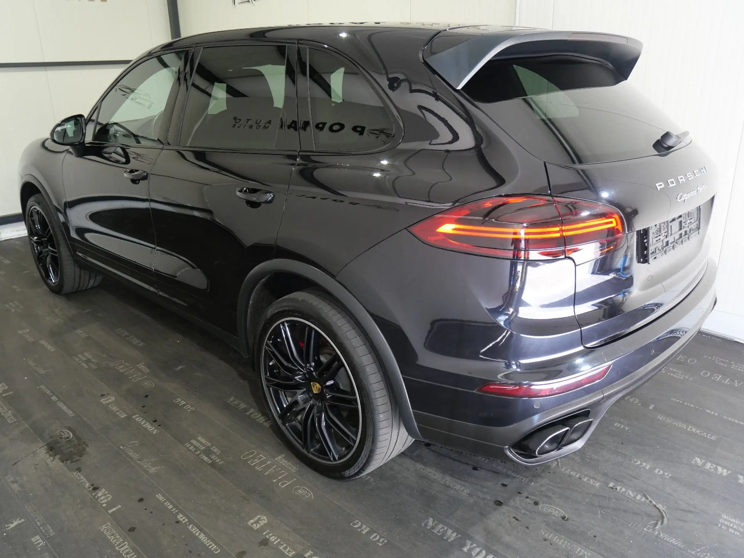 Porsche - Cayenne