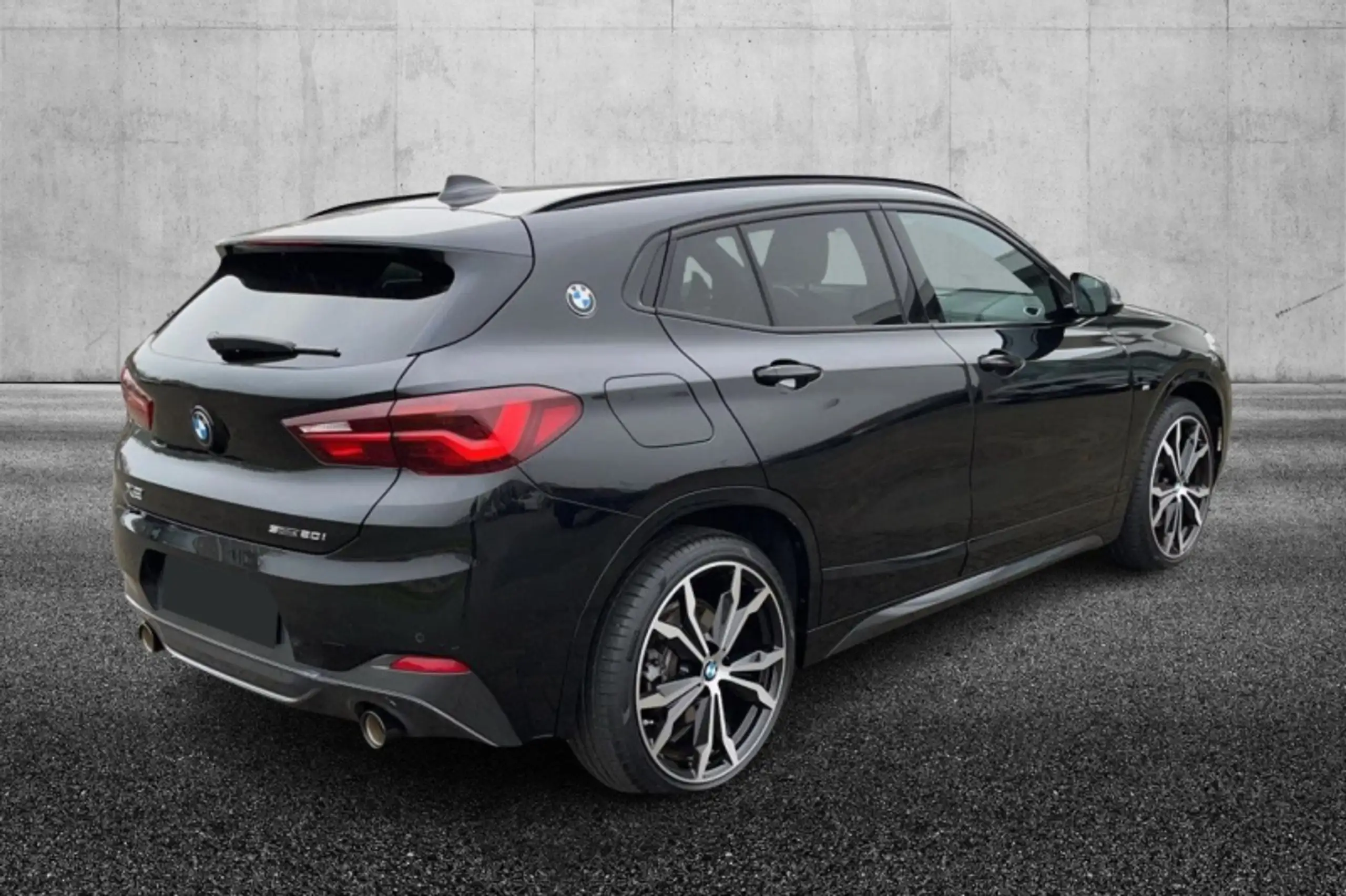 BMW - X2