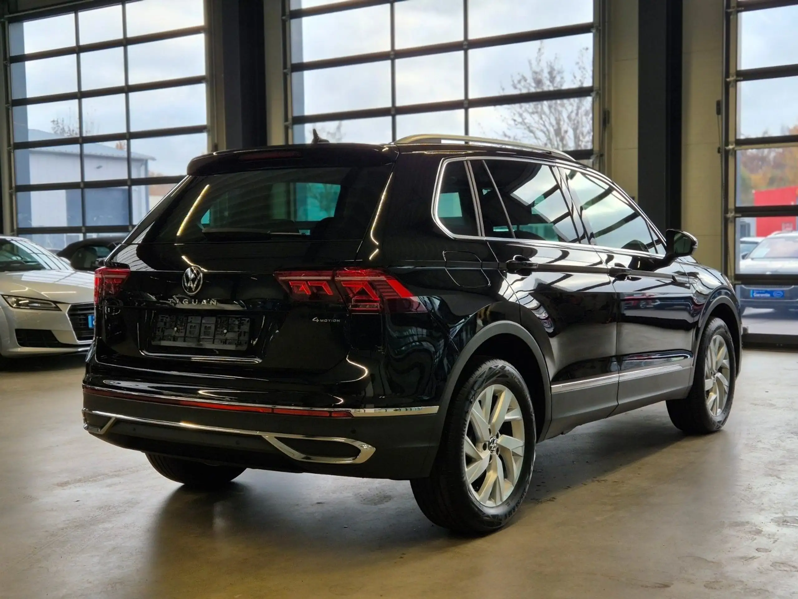 Volkswagen - Tiguan