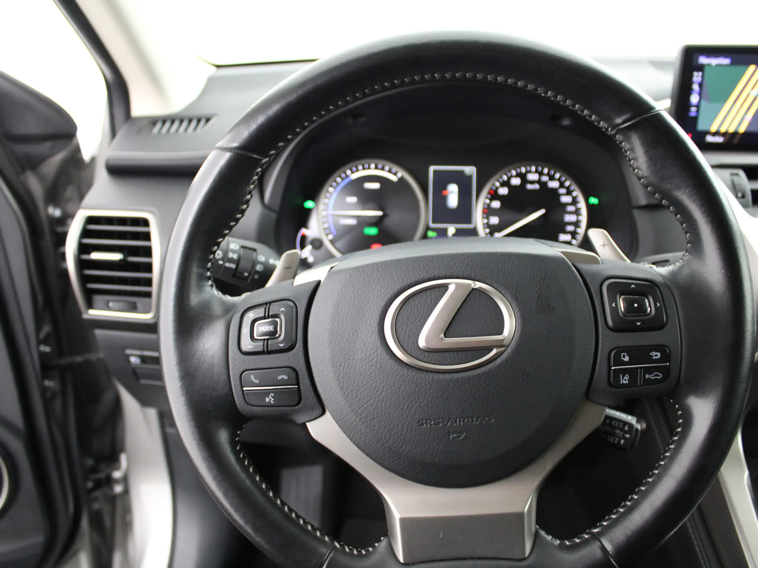 Lexus - NX 300h