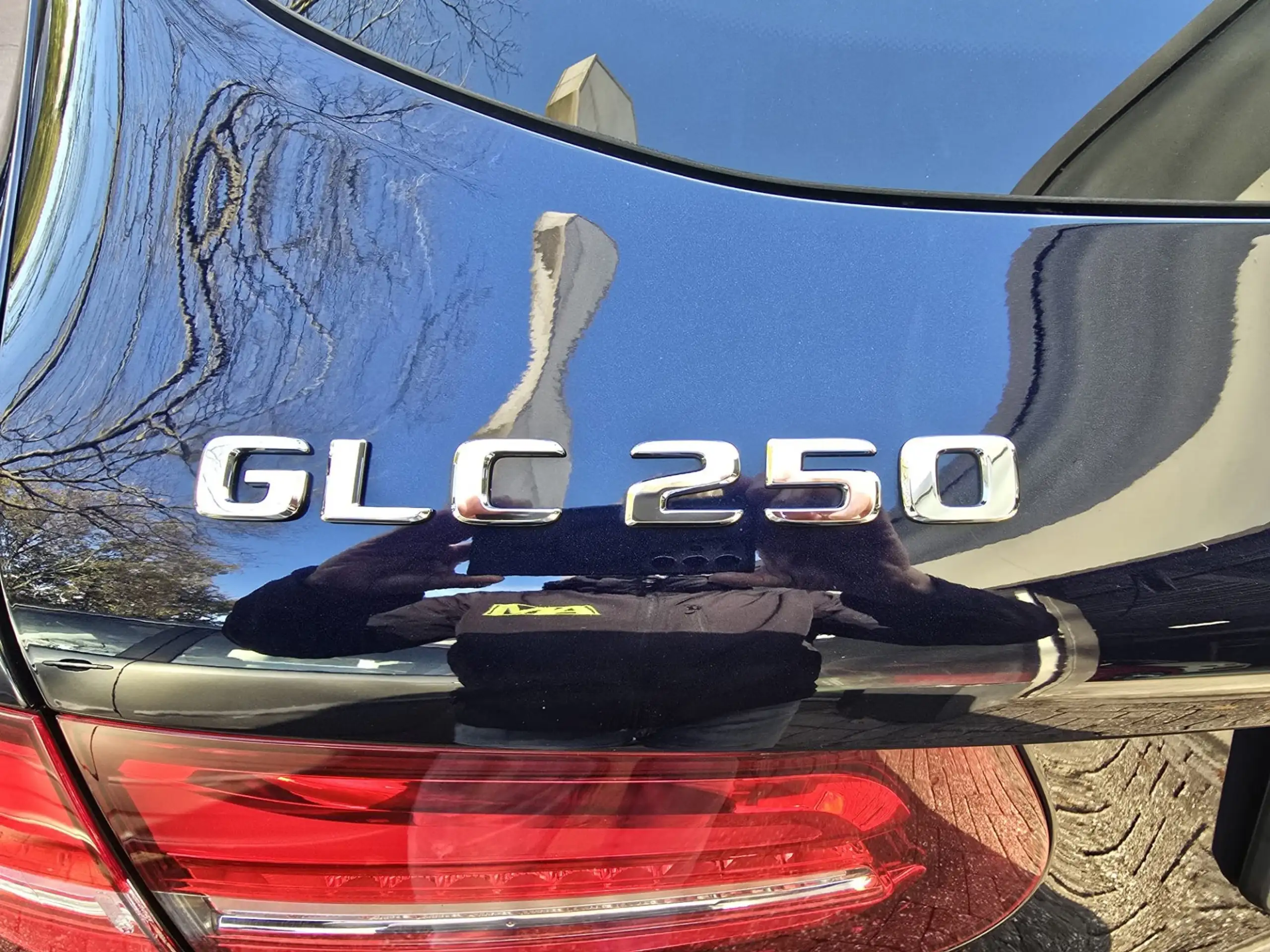 Mercedes-Benz - GLC 250