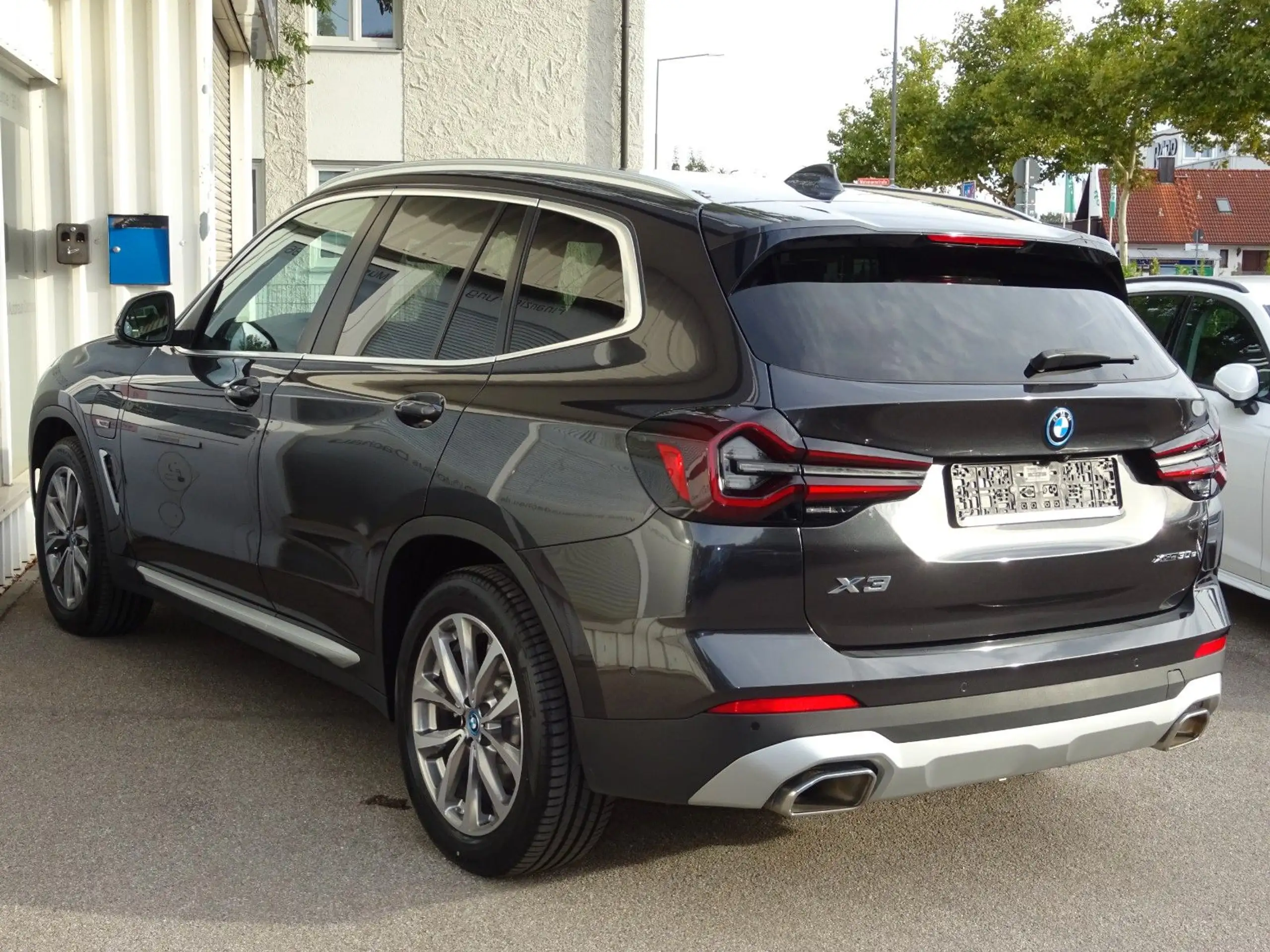 BMW - X3