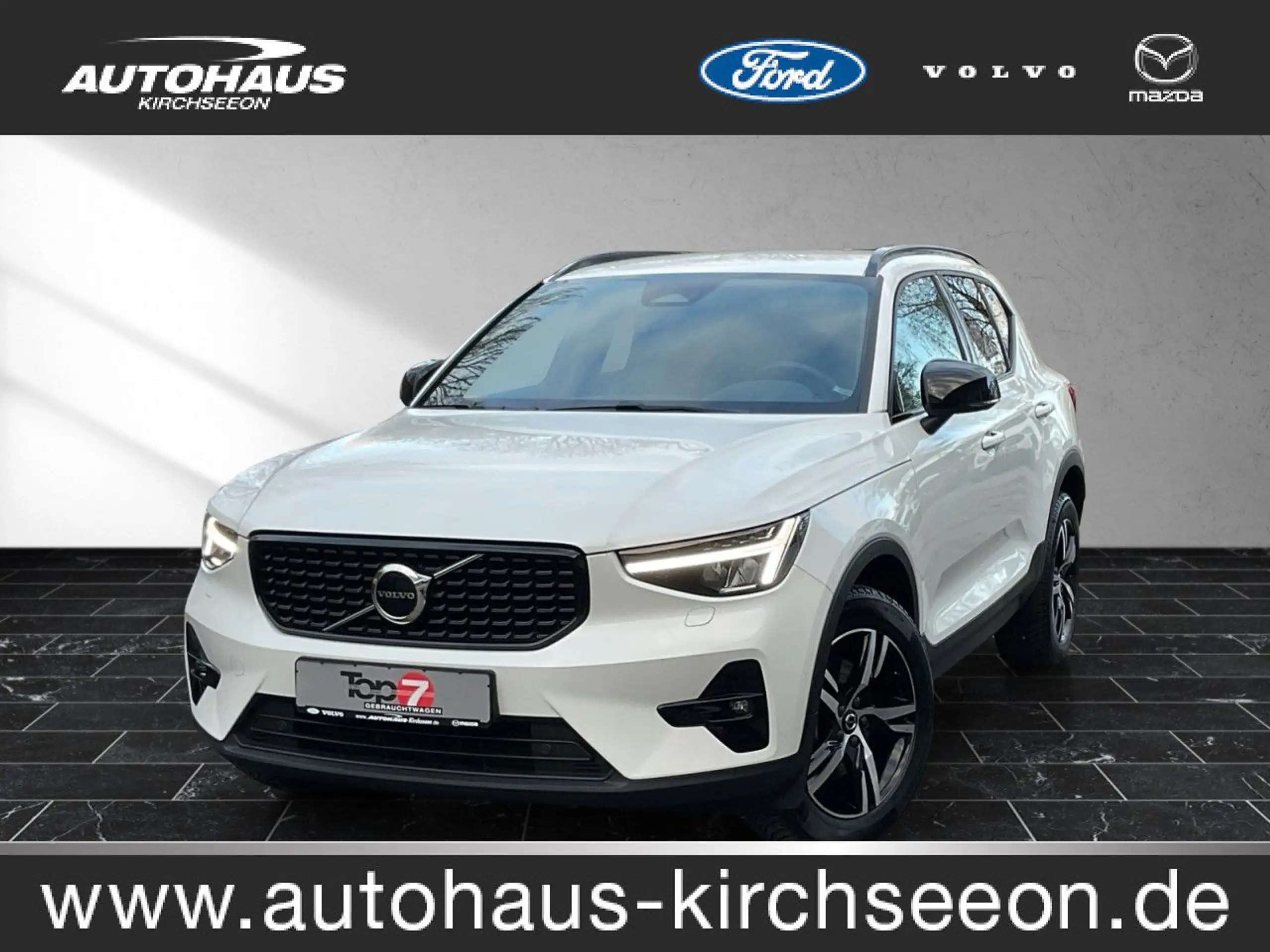 Volvo - XC40