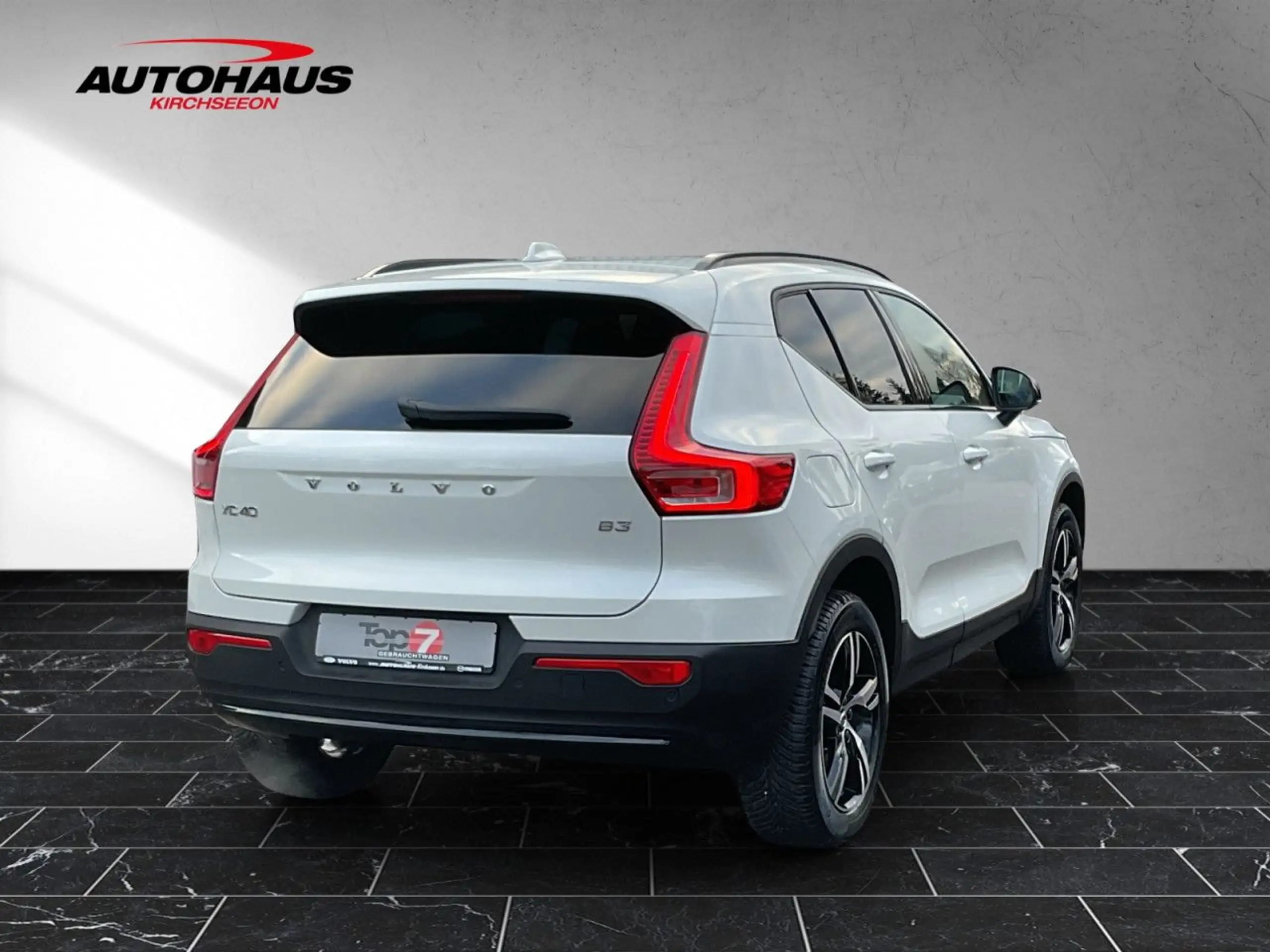 Volvo - XC40