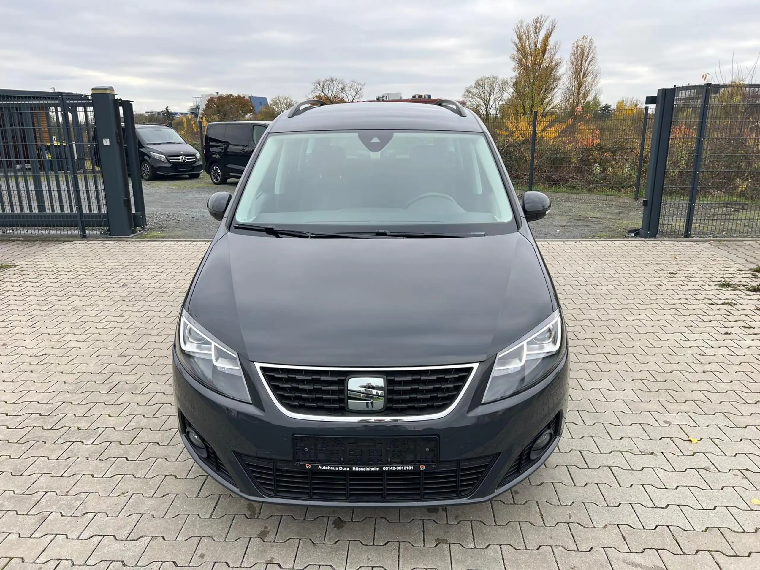 SEAT - Alhambra