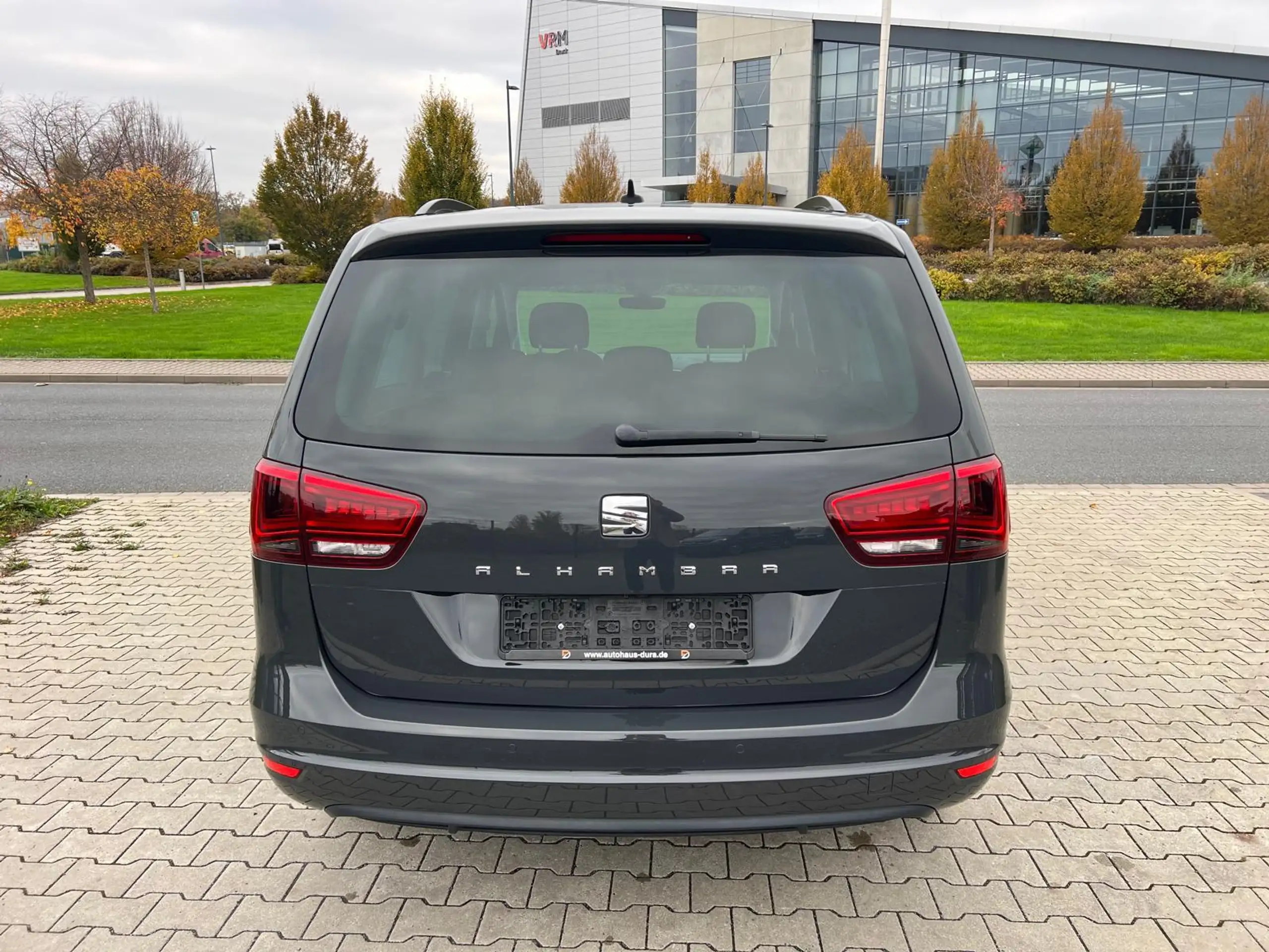 SEAT - Alhambra