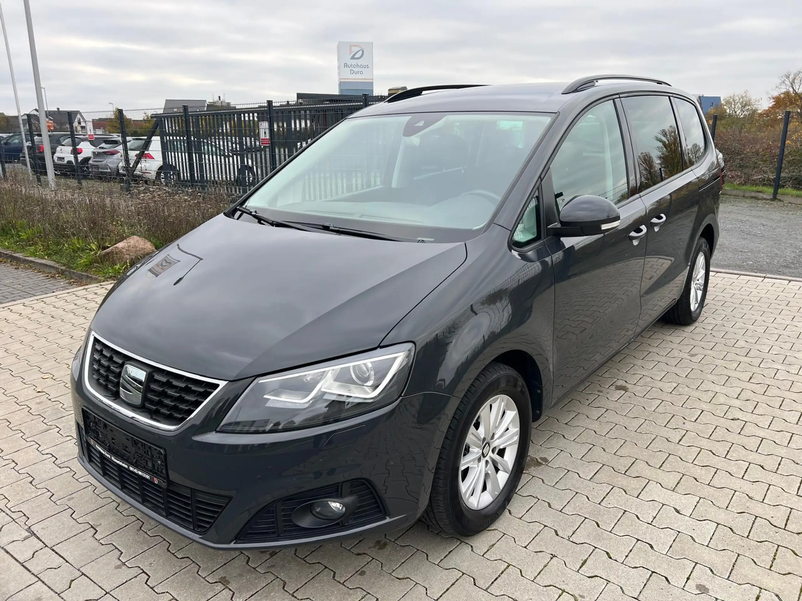 SEAT - Alhambra