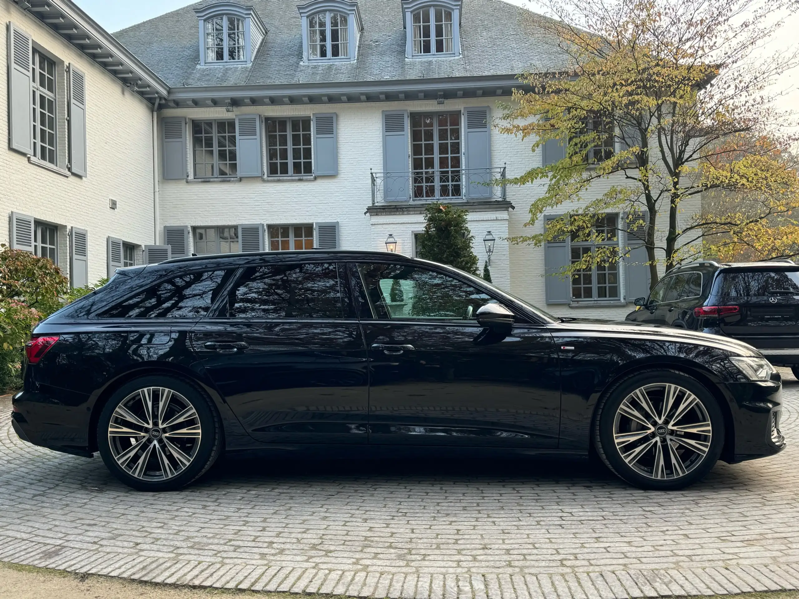 Audi - A6