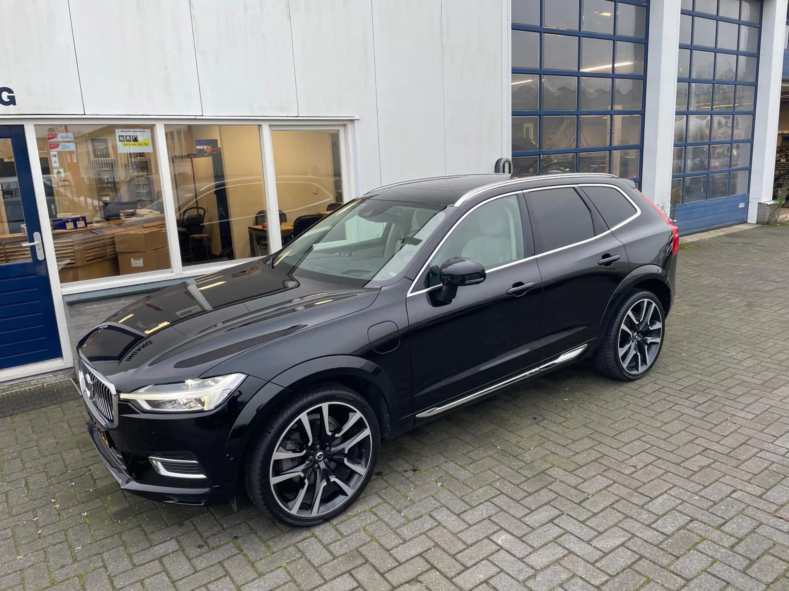 Volvo - XC60