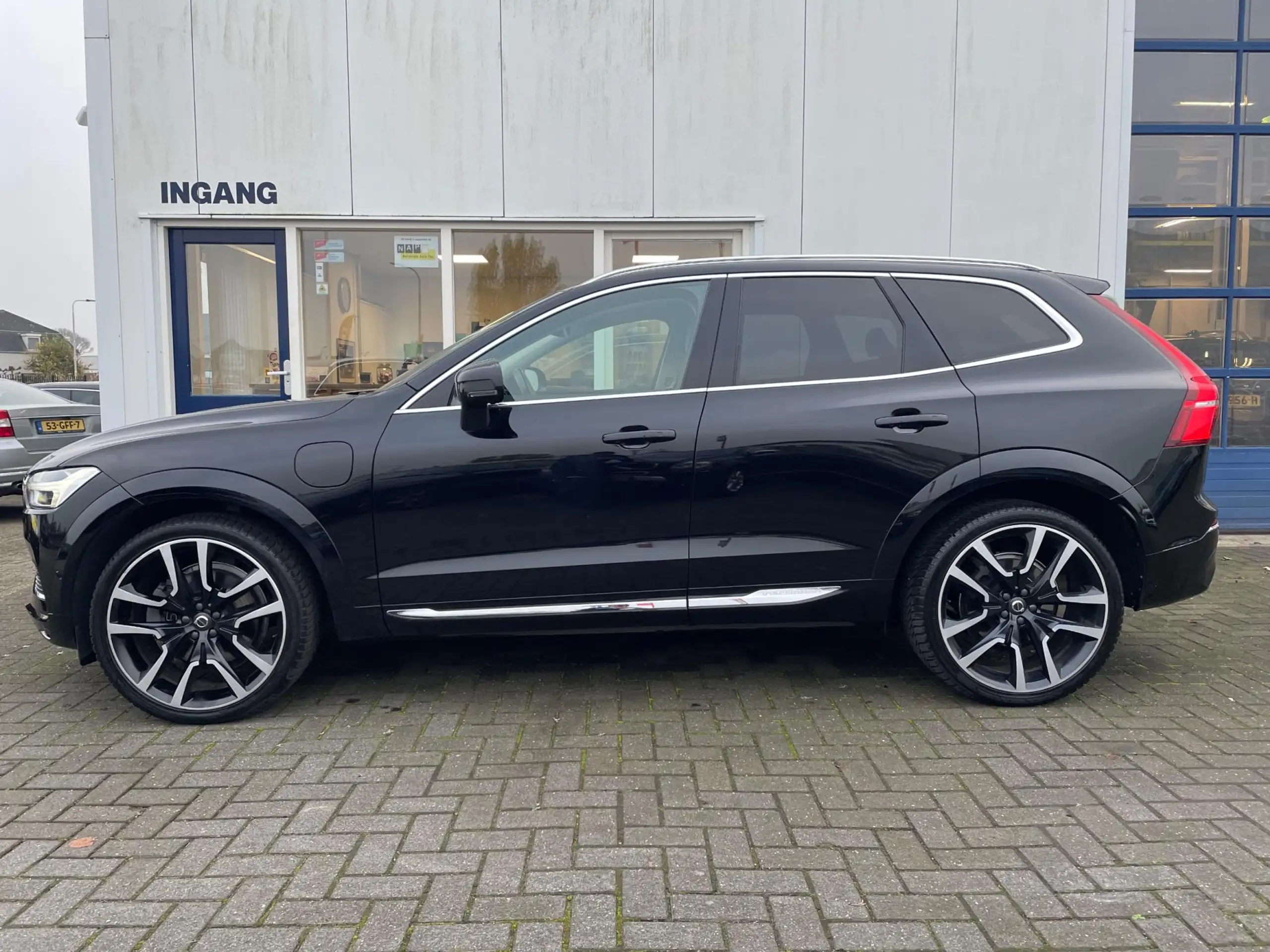 Volvo - XC60