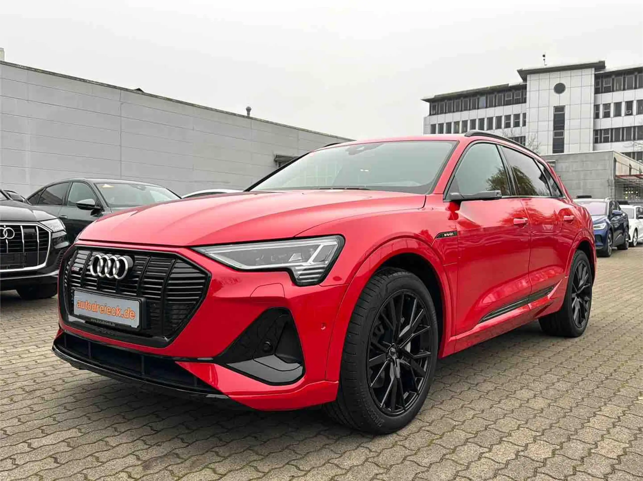 Audi - e-tron