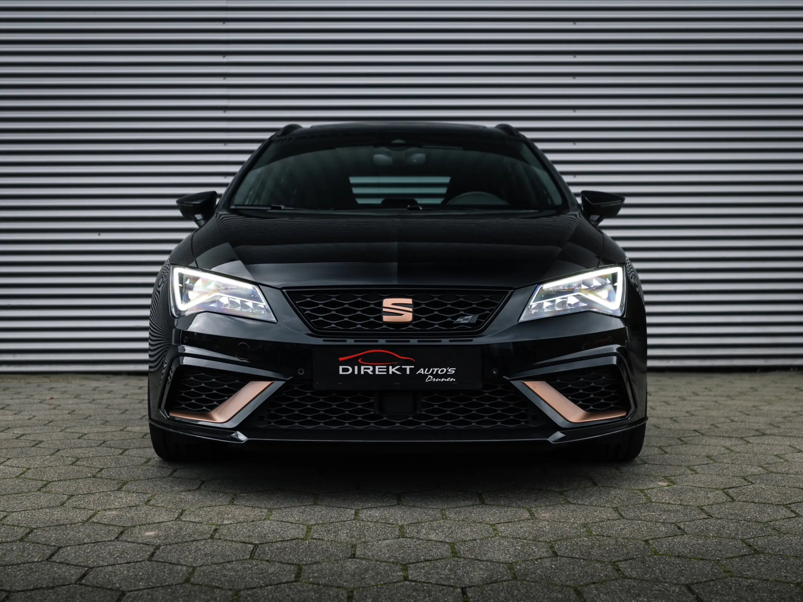 SEAT - Leon