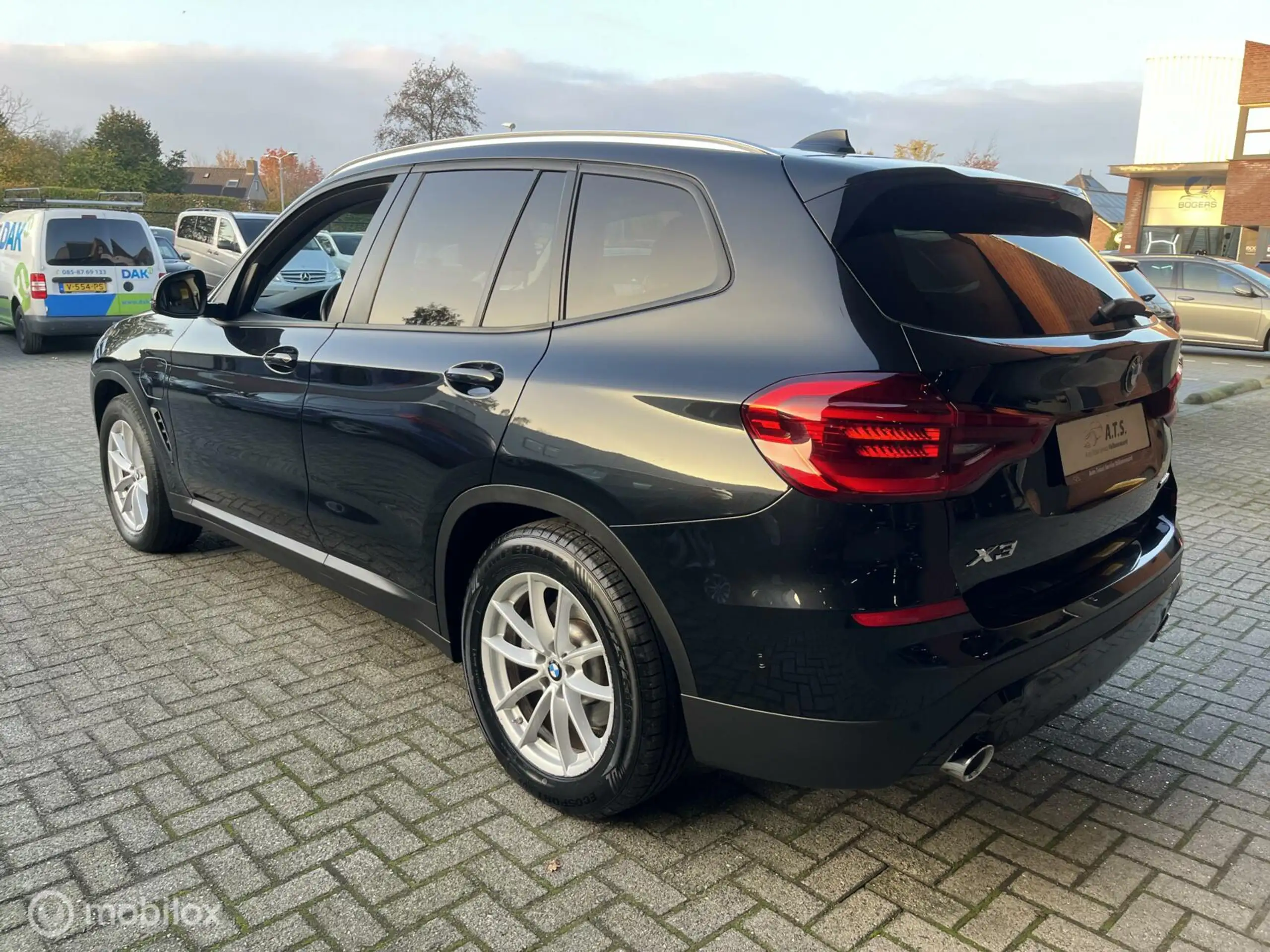 BMW - X3