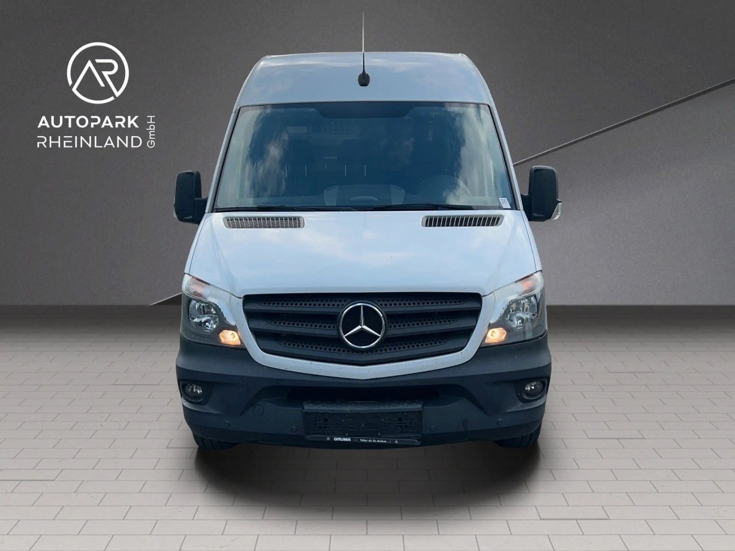 Mercedes-Benz - Sprinter