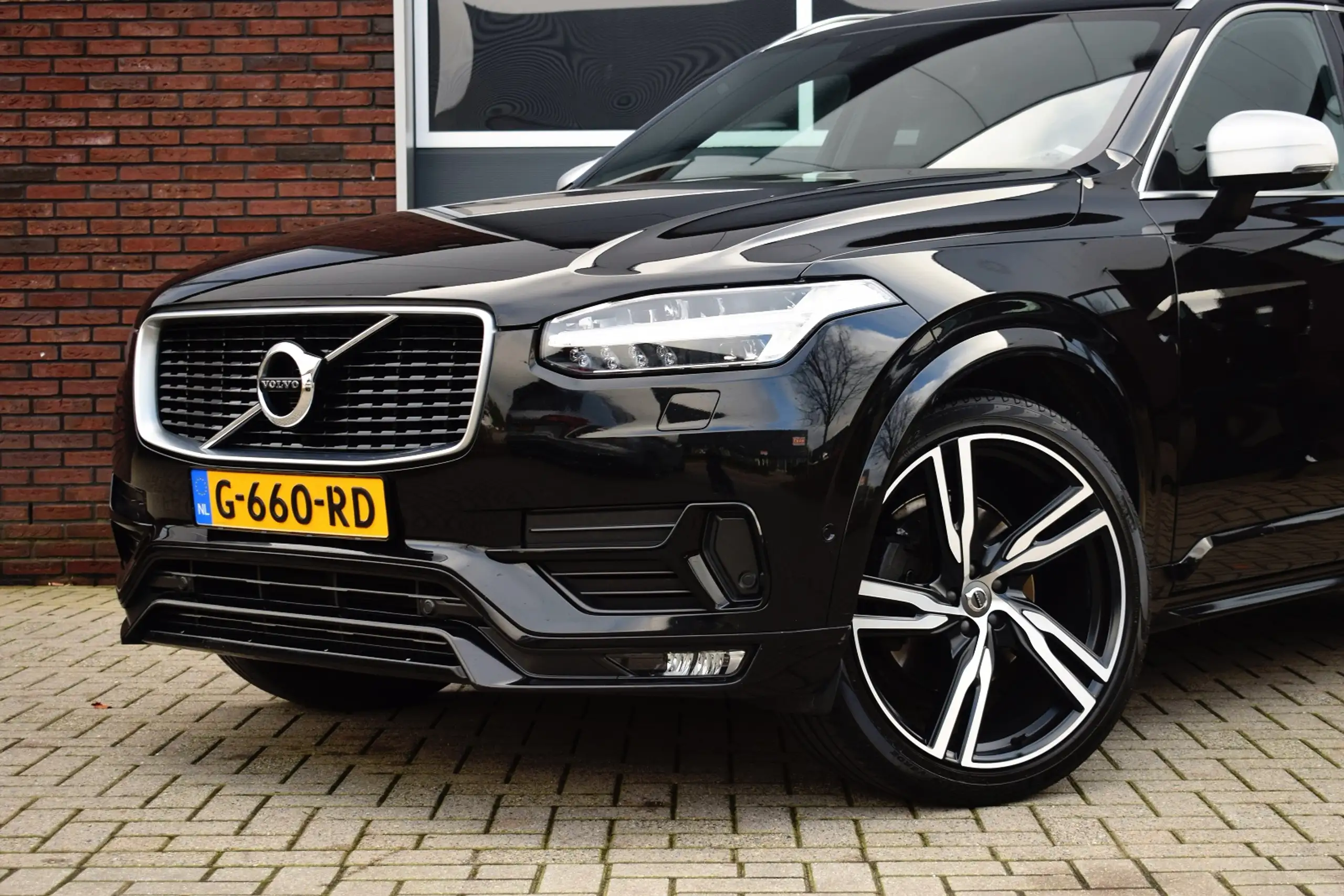 Volvo - XC90