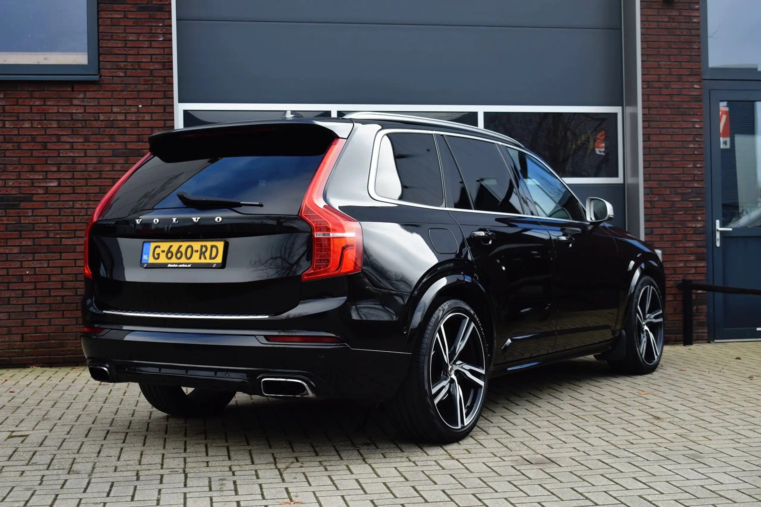 Volvo - XC90