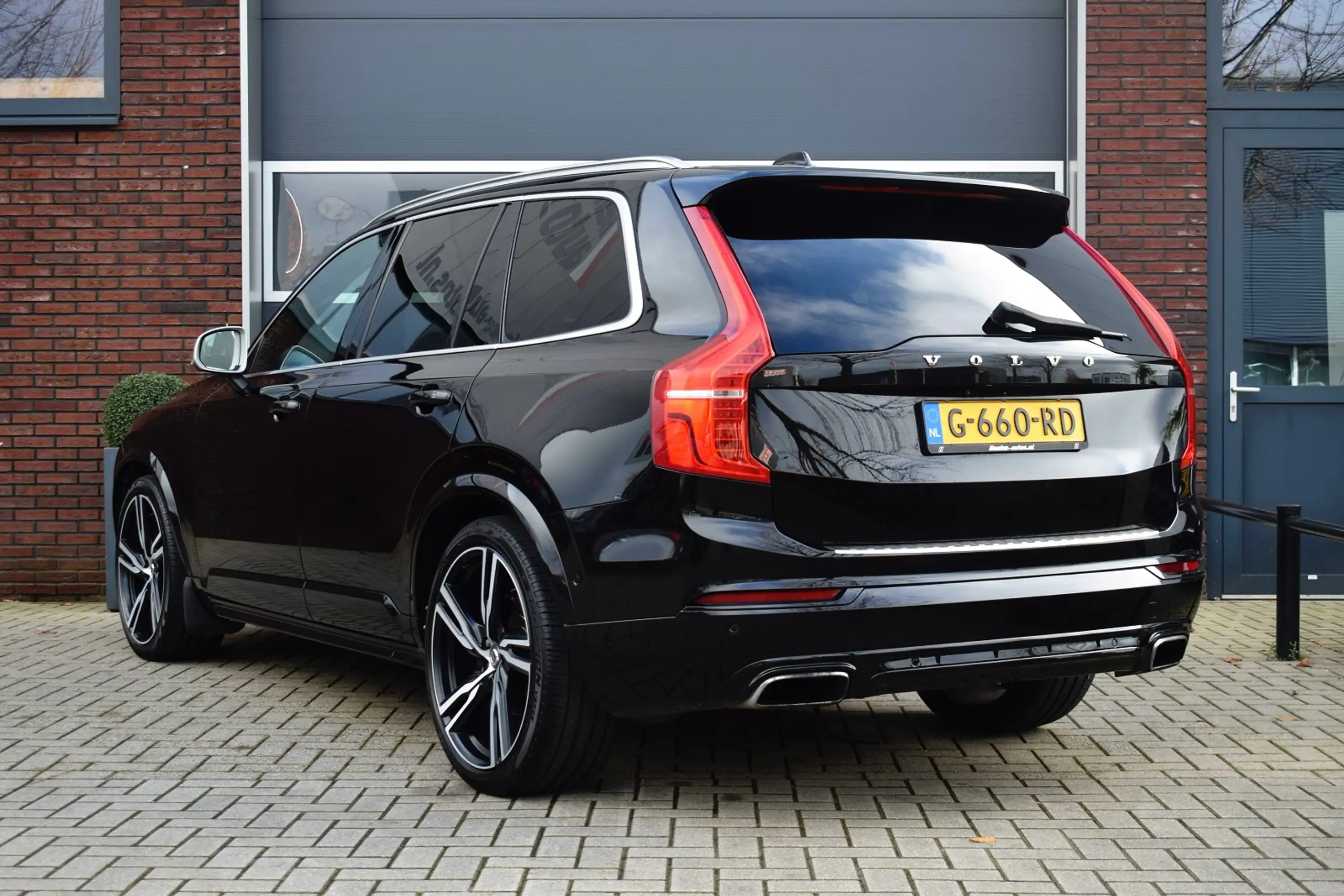 Volvo - XC90