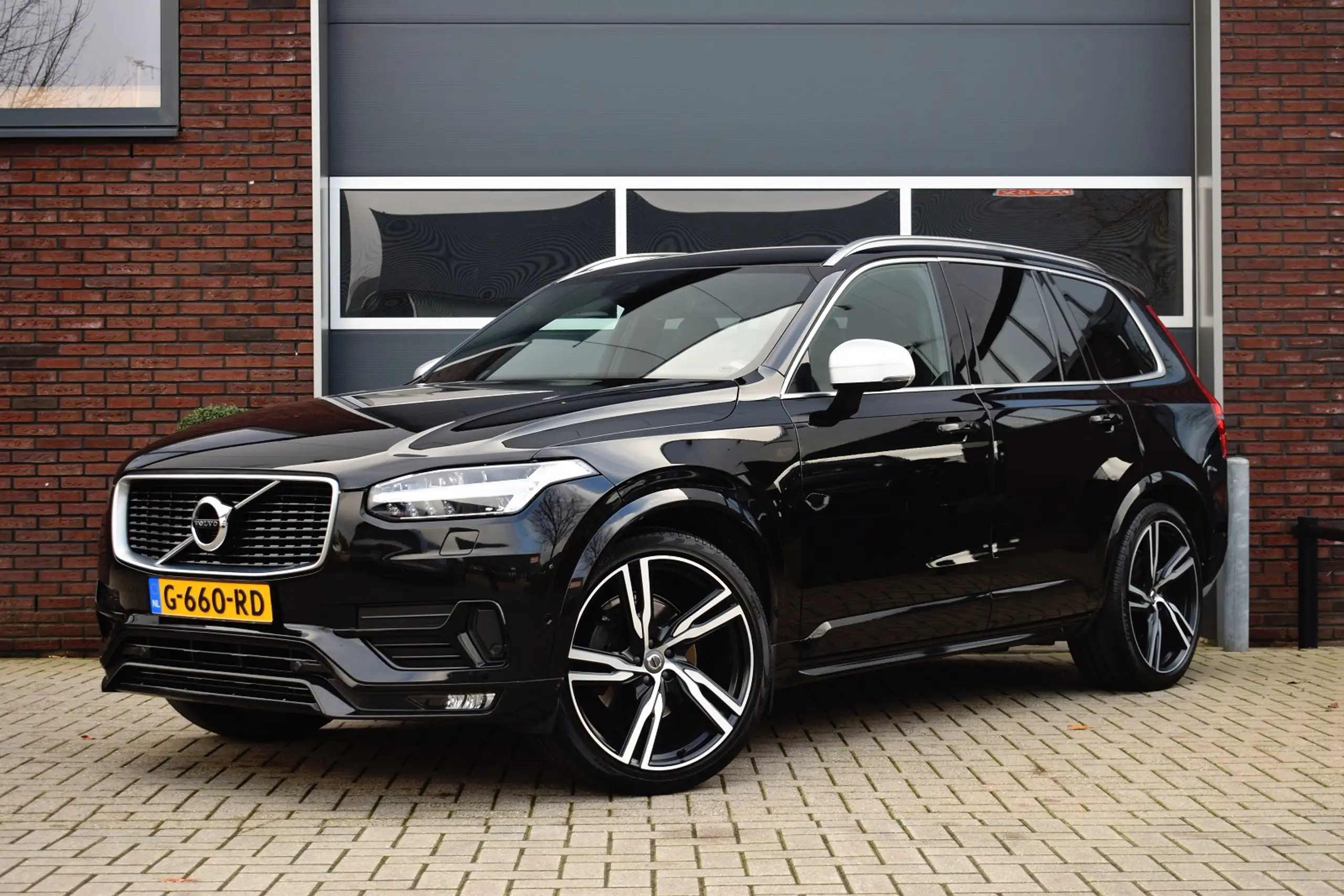 Volvo - XC90