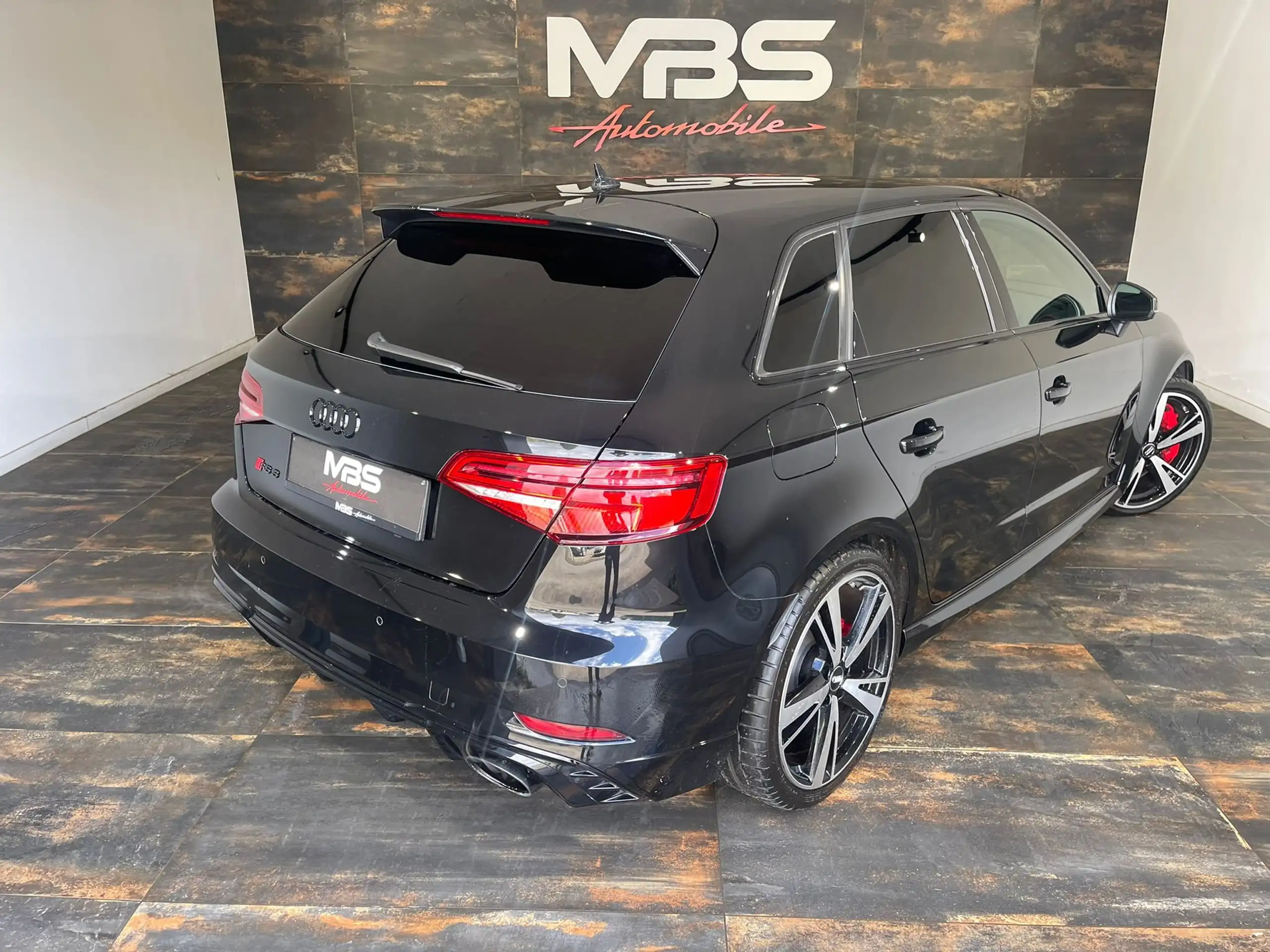 Audi - RS3