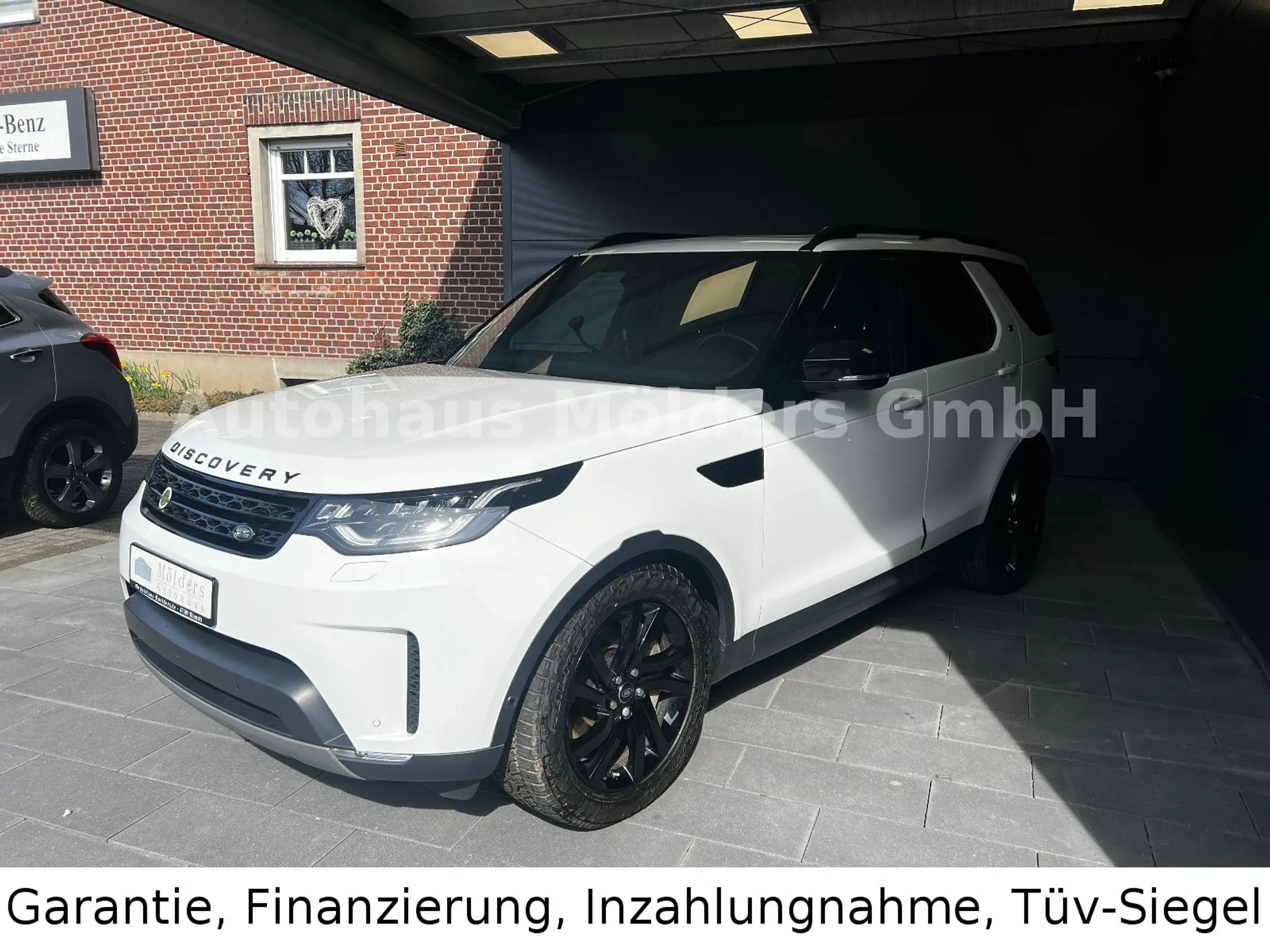 Land Rover Discovery 2020