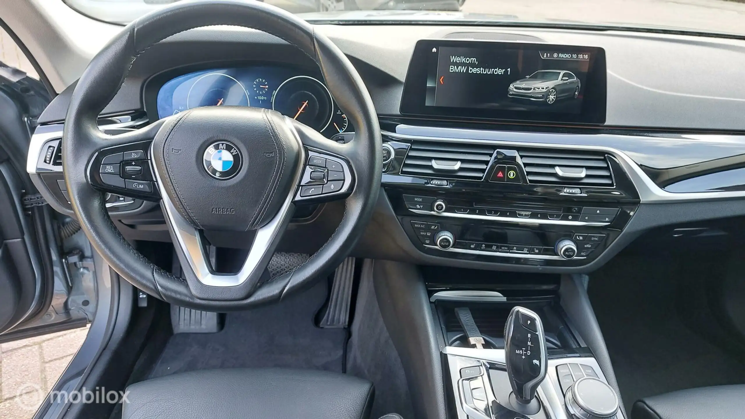 BMW - 520