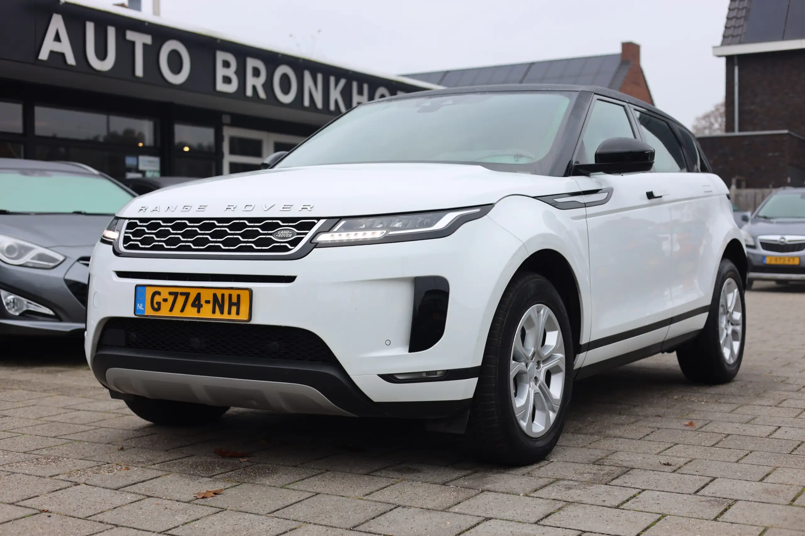 Land Rover - Range Rover Evoque