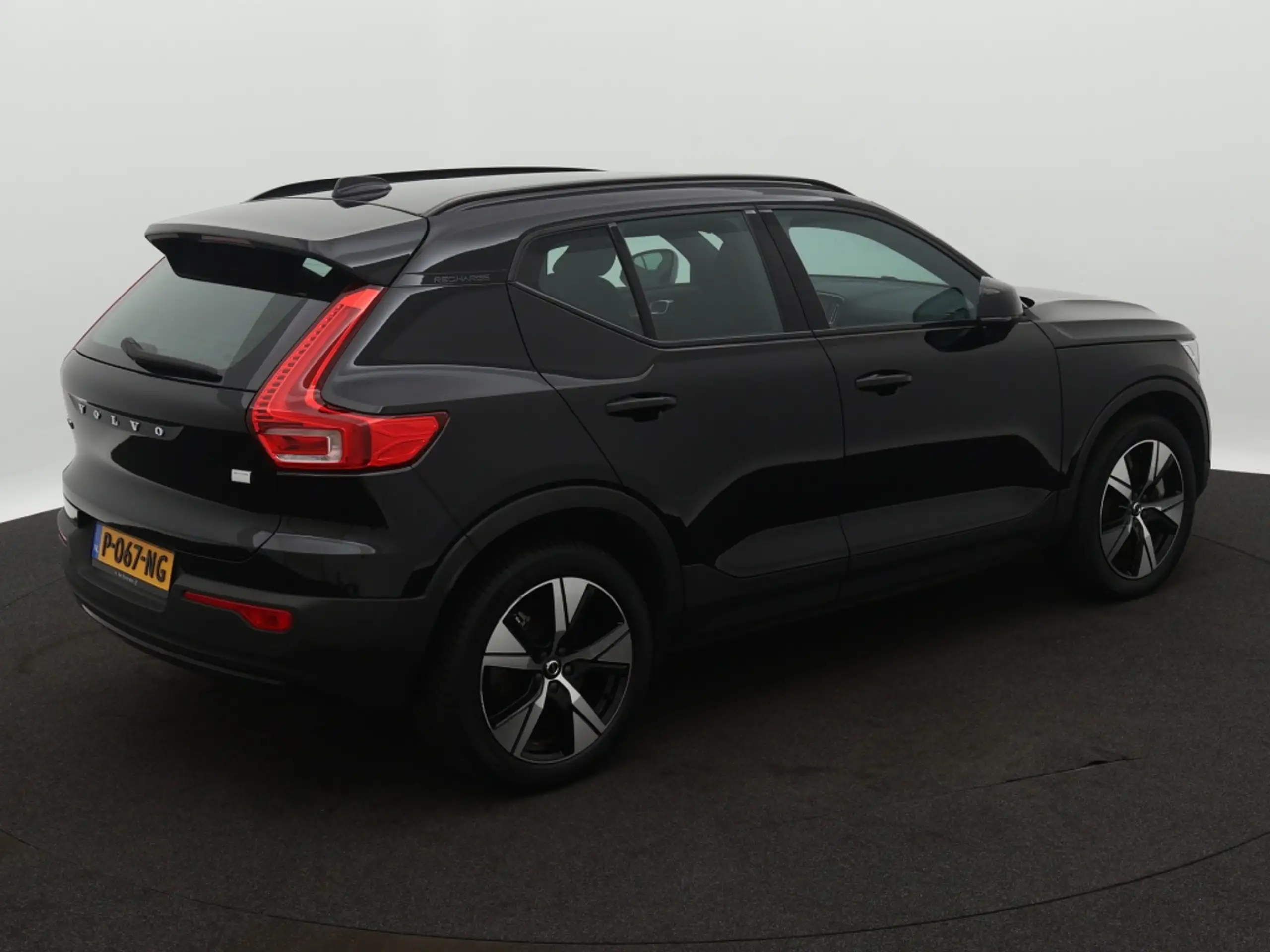 Volvo - XC40