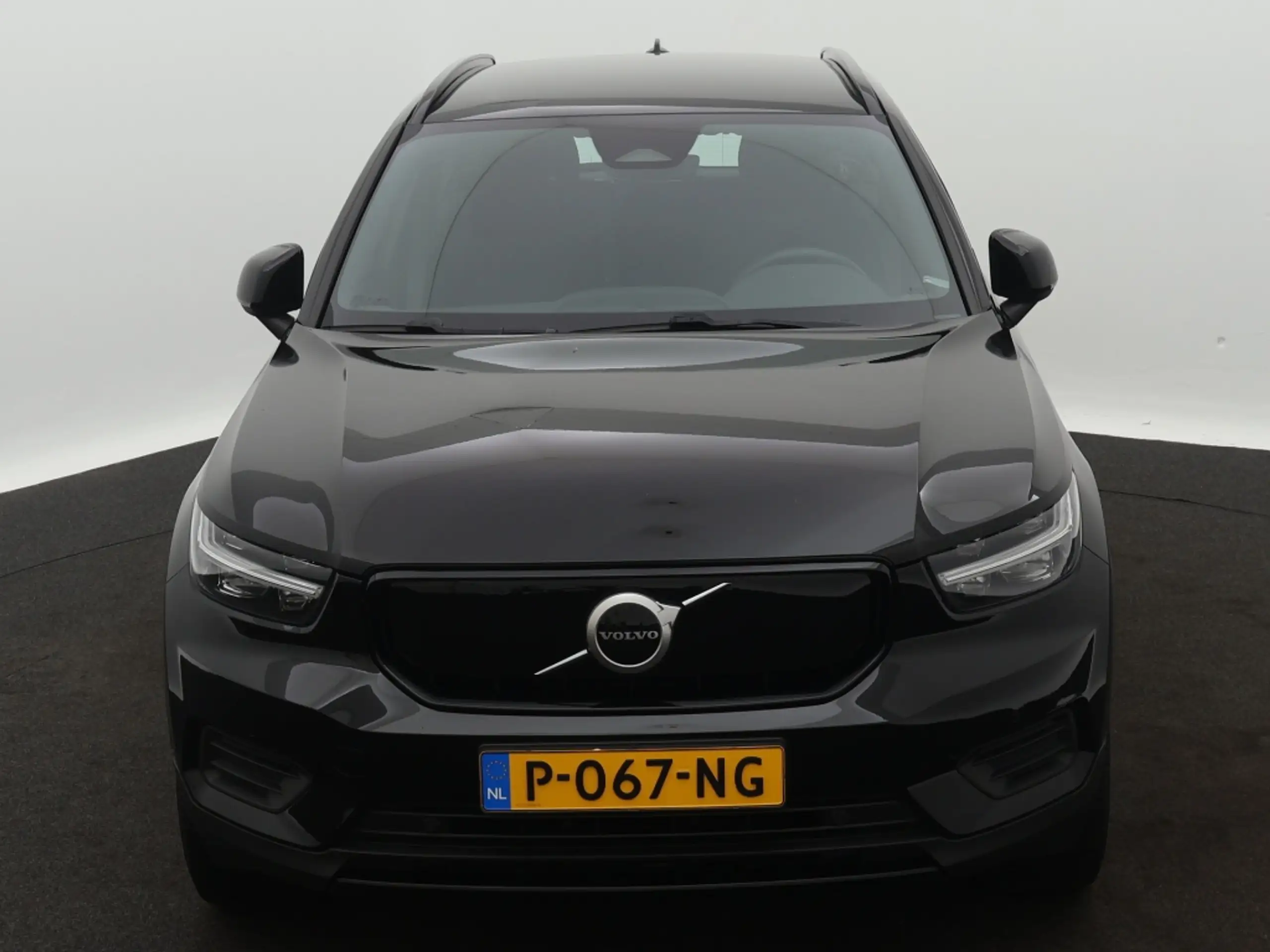 Volvo - XC40