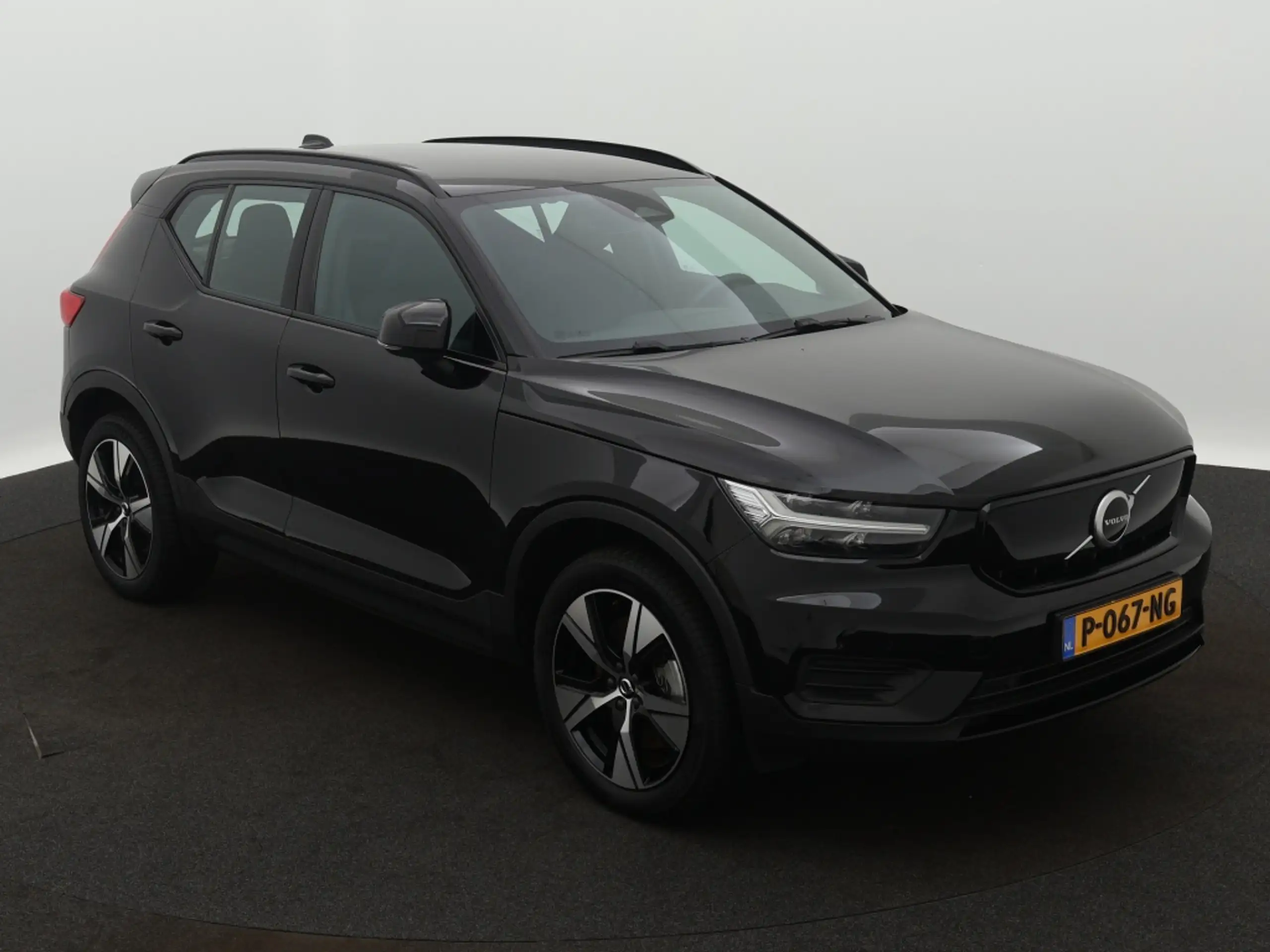 Volvo - XC40