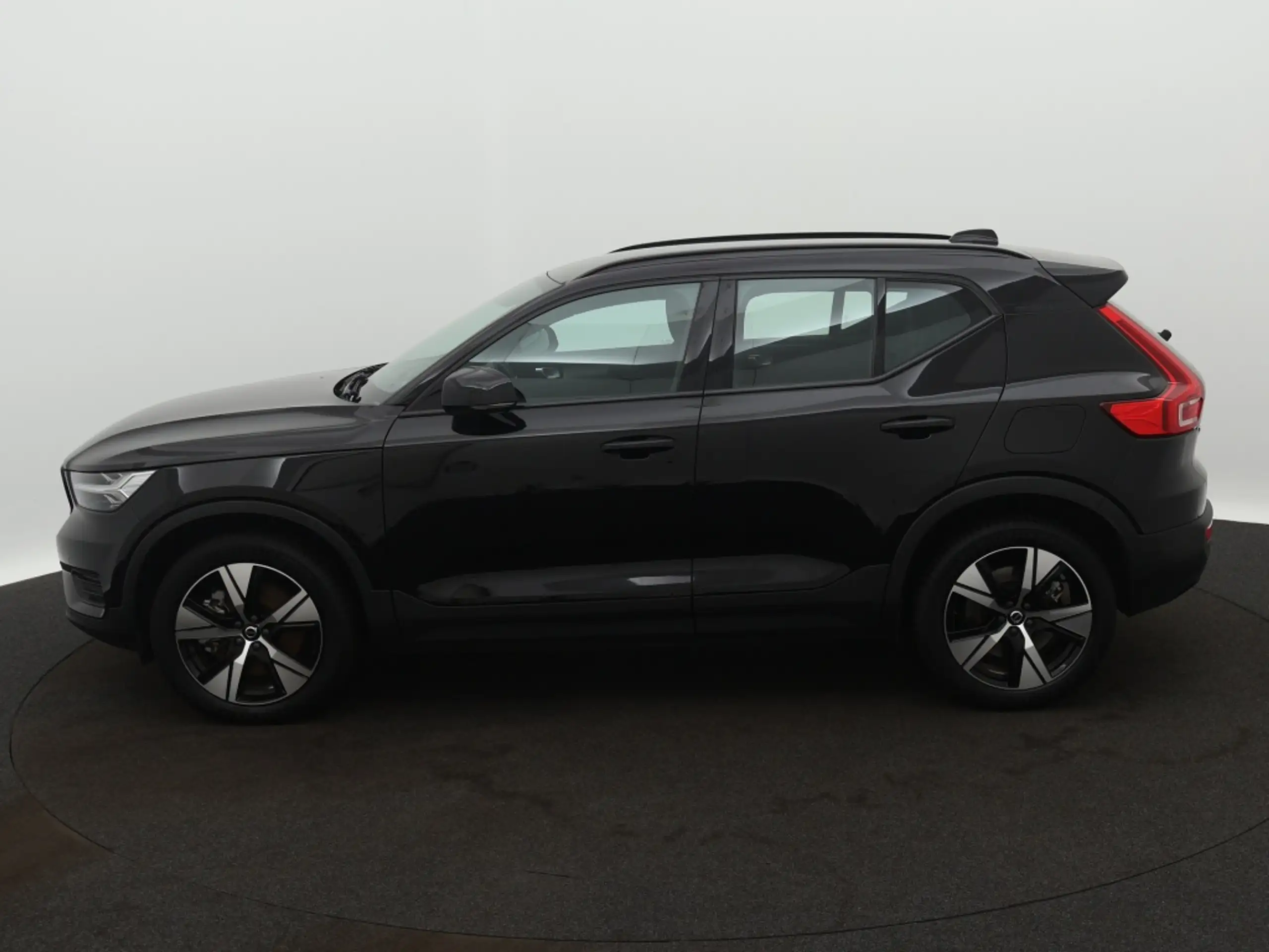 Volvo - XC40