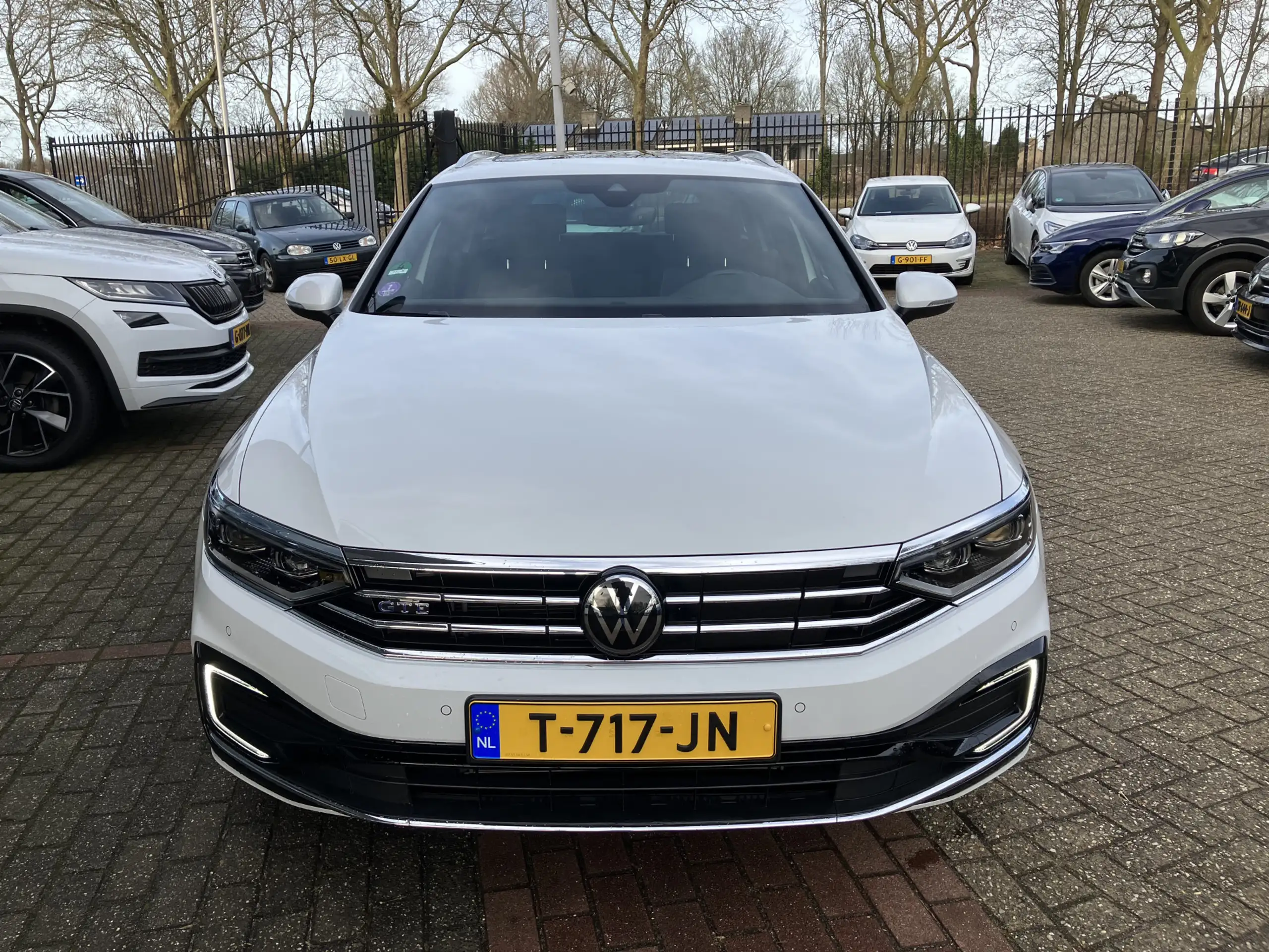 Volkswagen - Passat Variant