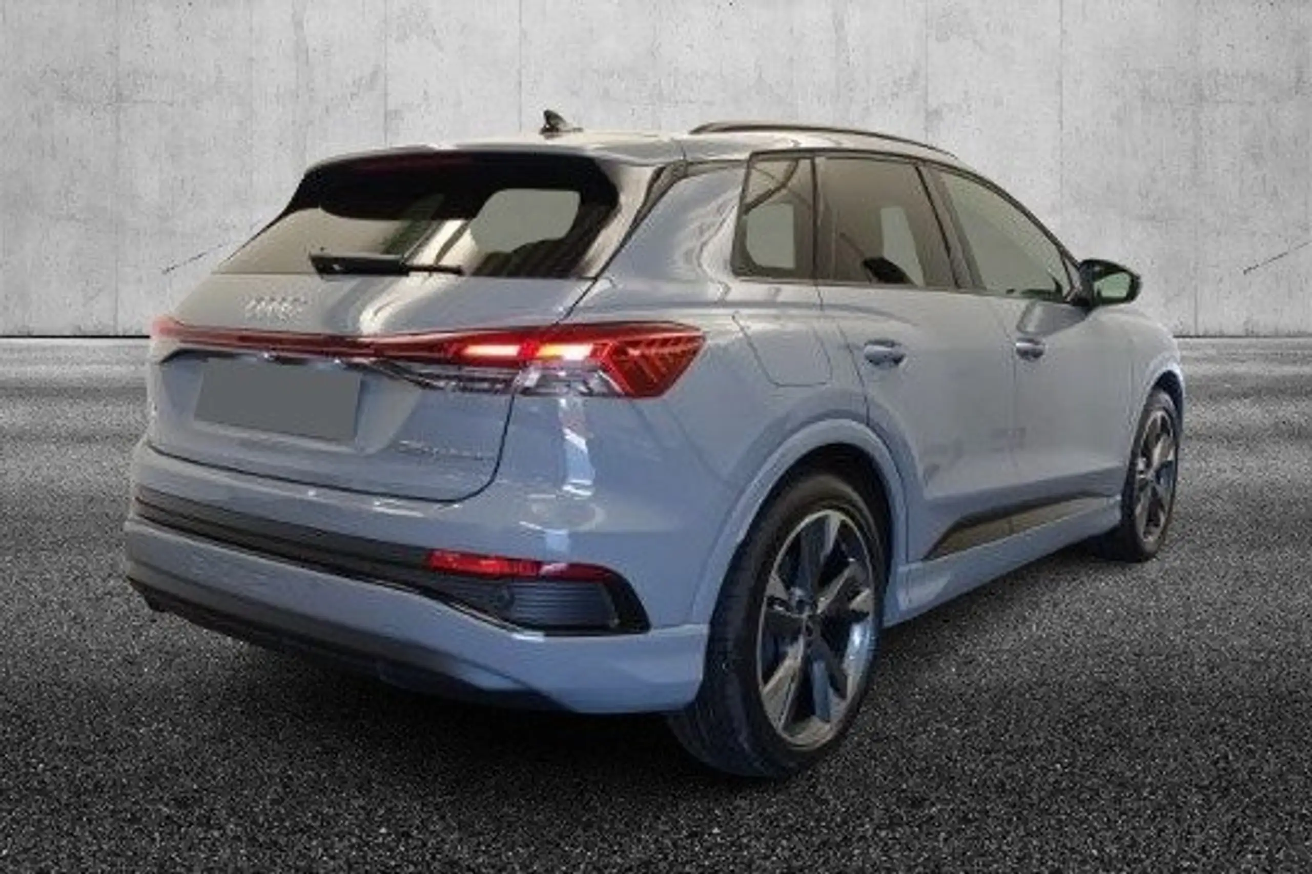 Audi - Q4 e-tron