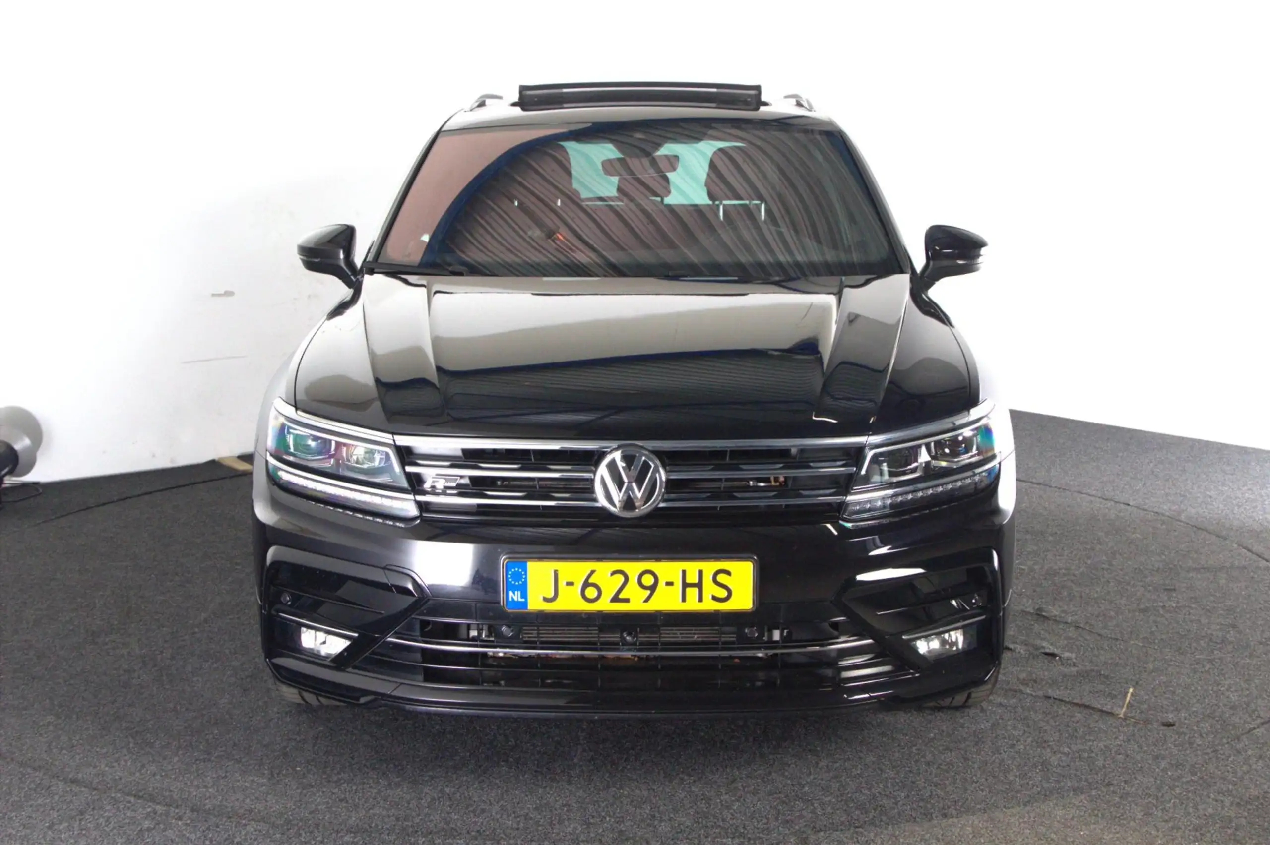 Volkswagen - Tiguan