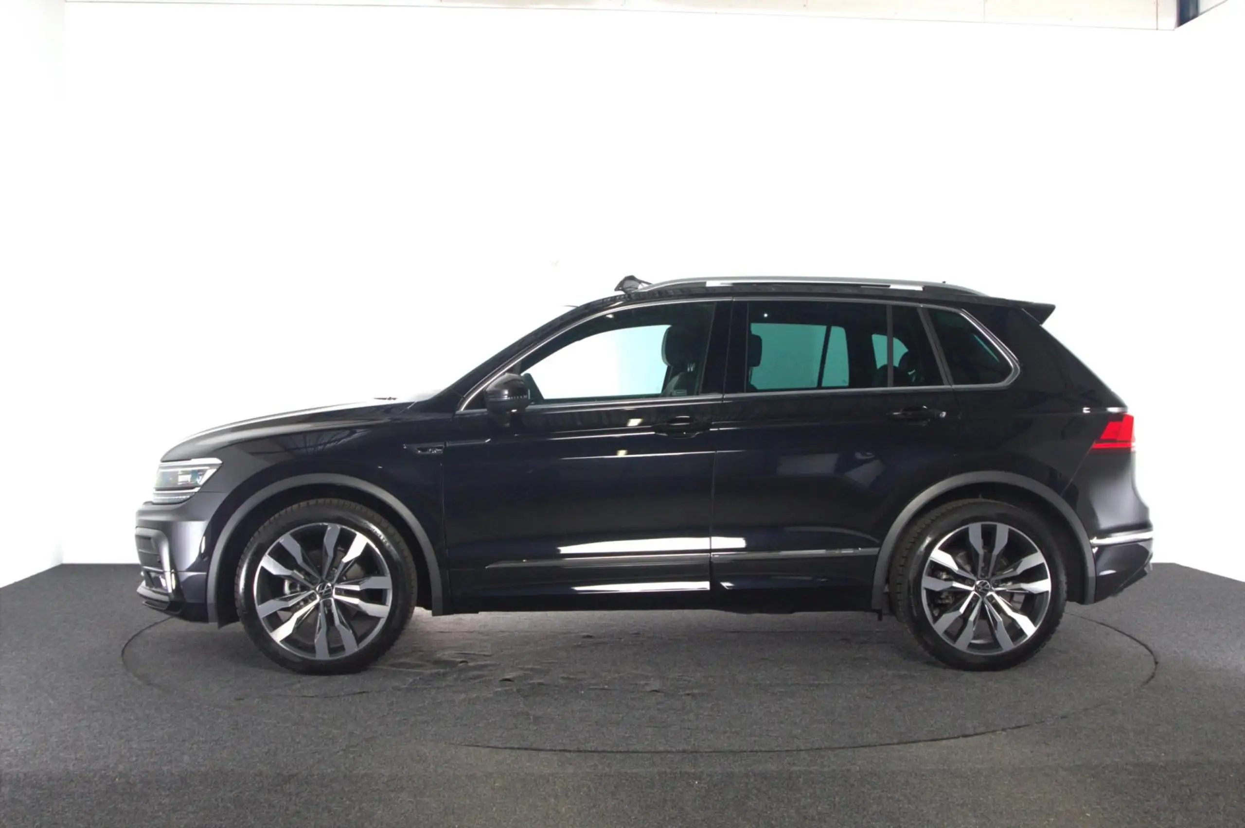 Volkswagen - Tiguan