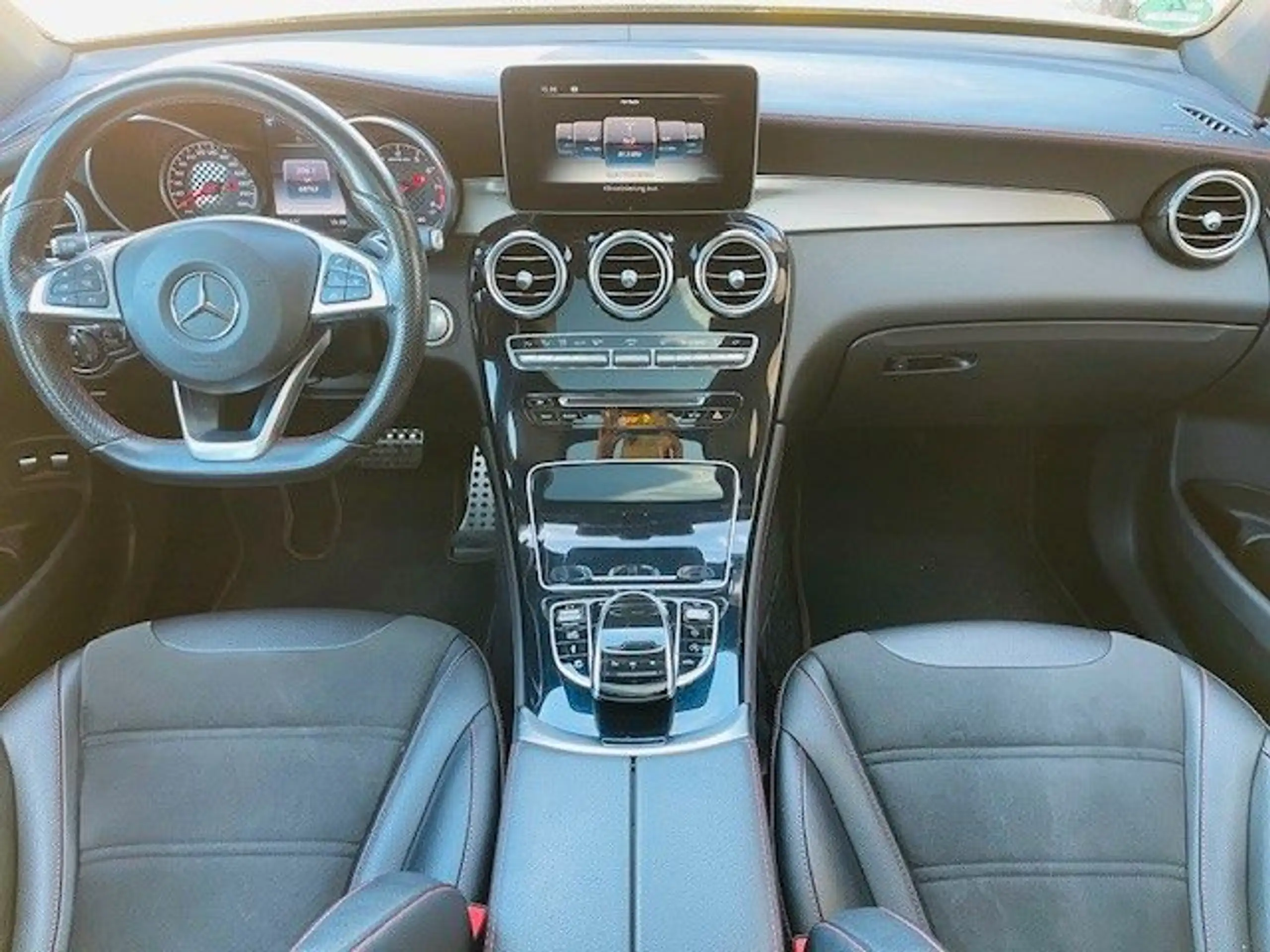 Mercedes-Benz - GLC 43 AMG