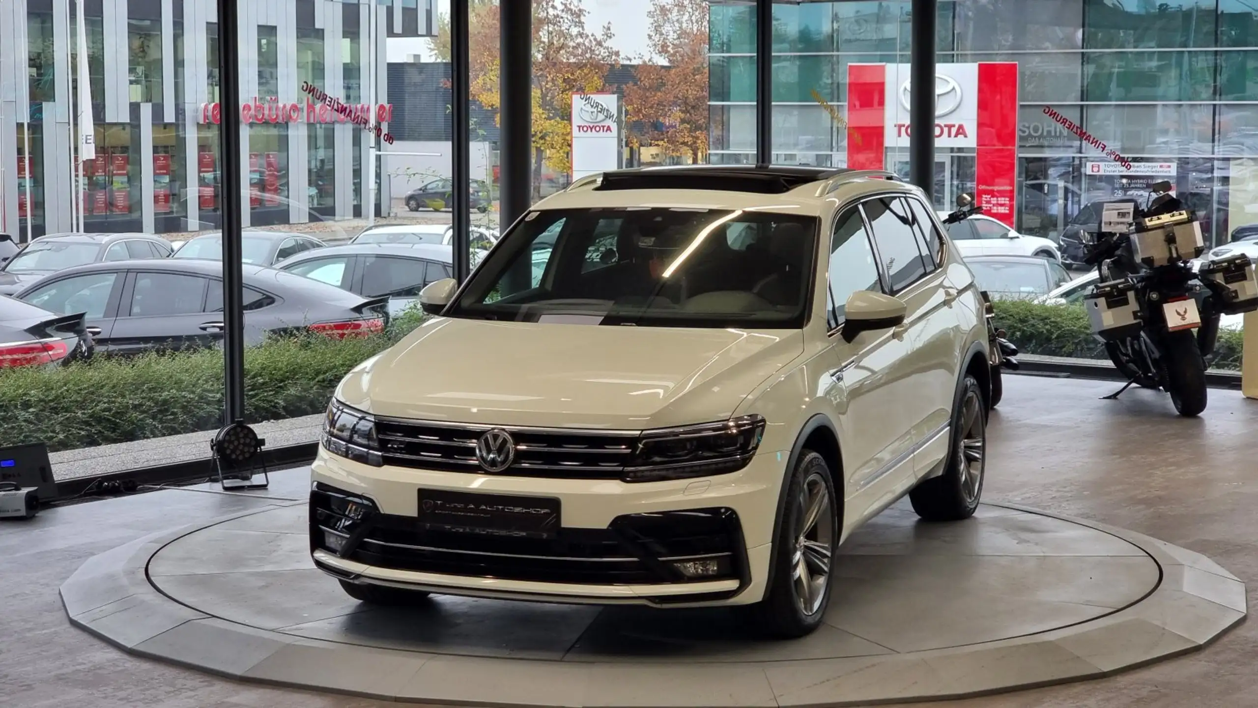 Volkswagen - Tiguan