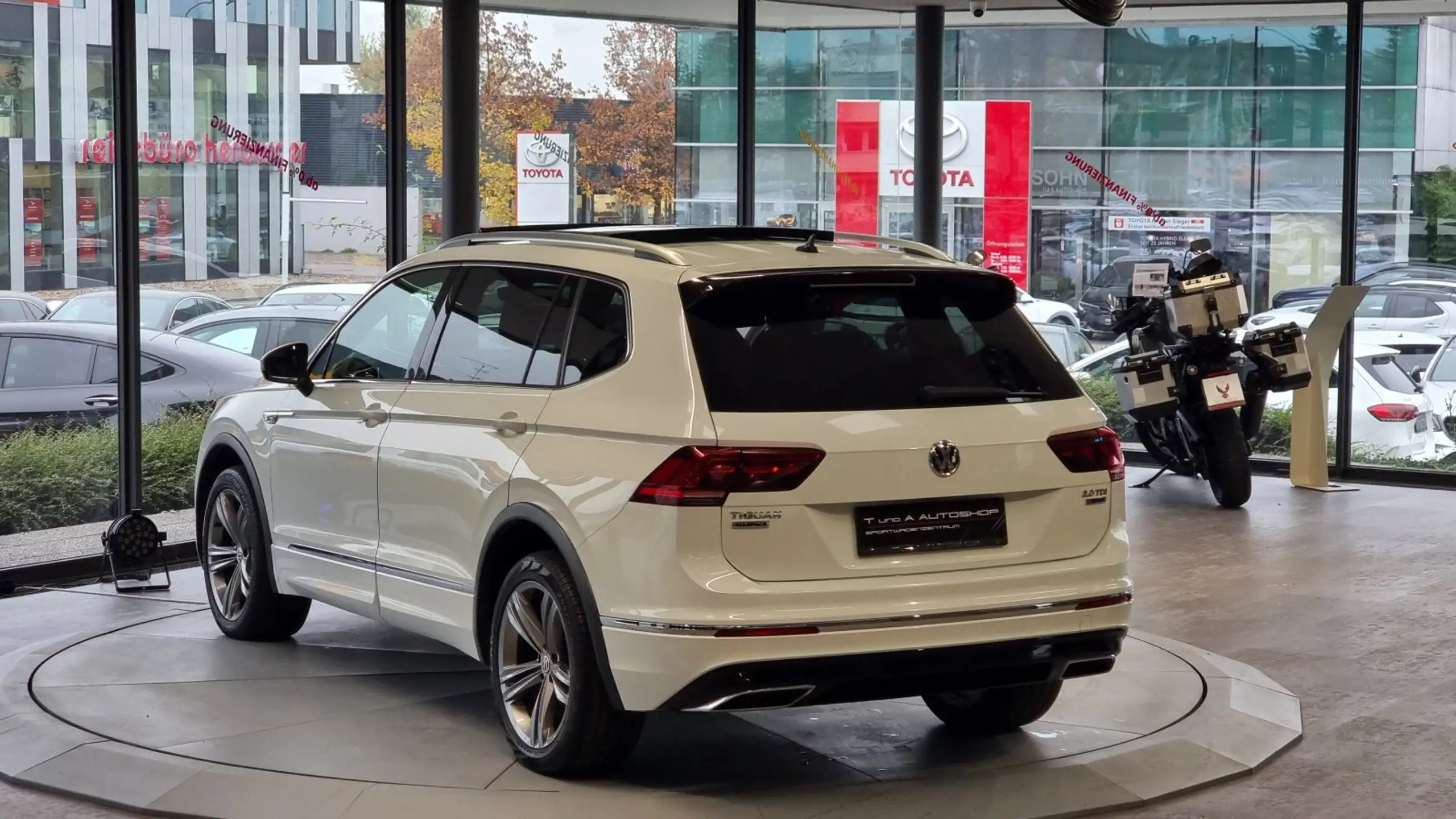 Volkswagen - Tiguan