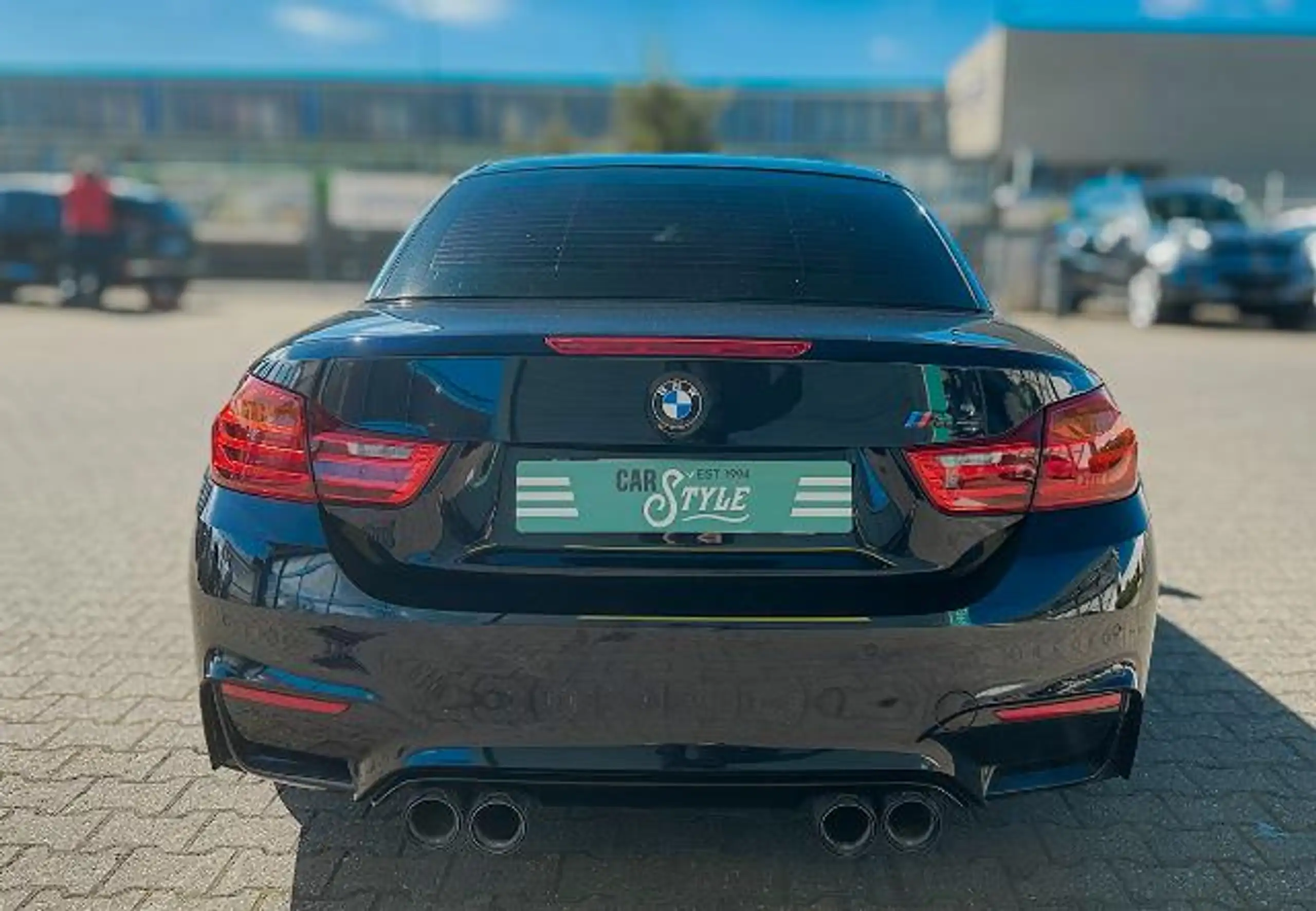 BMW - M4