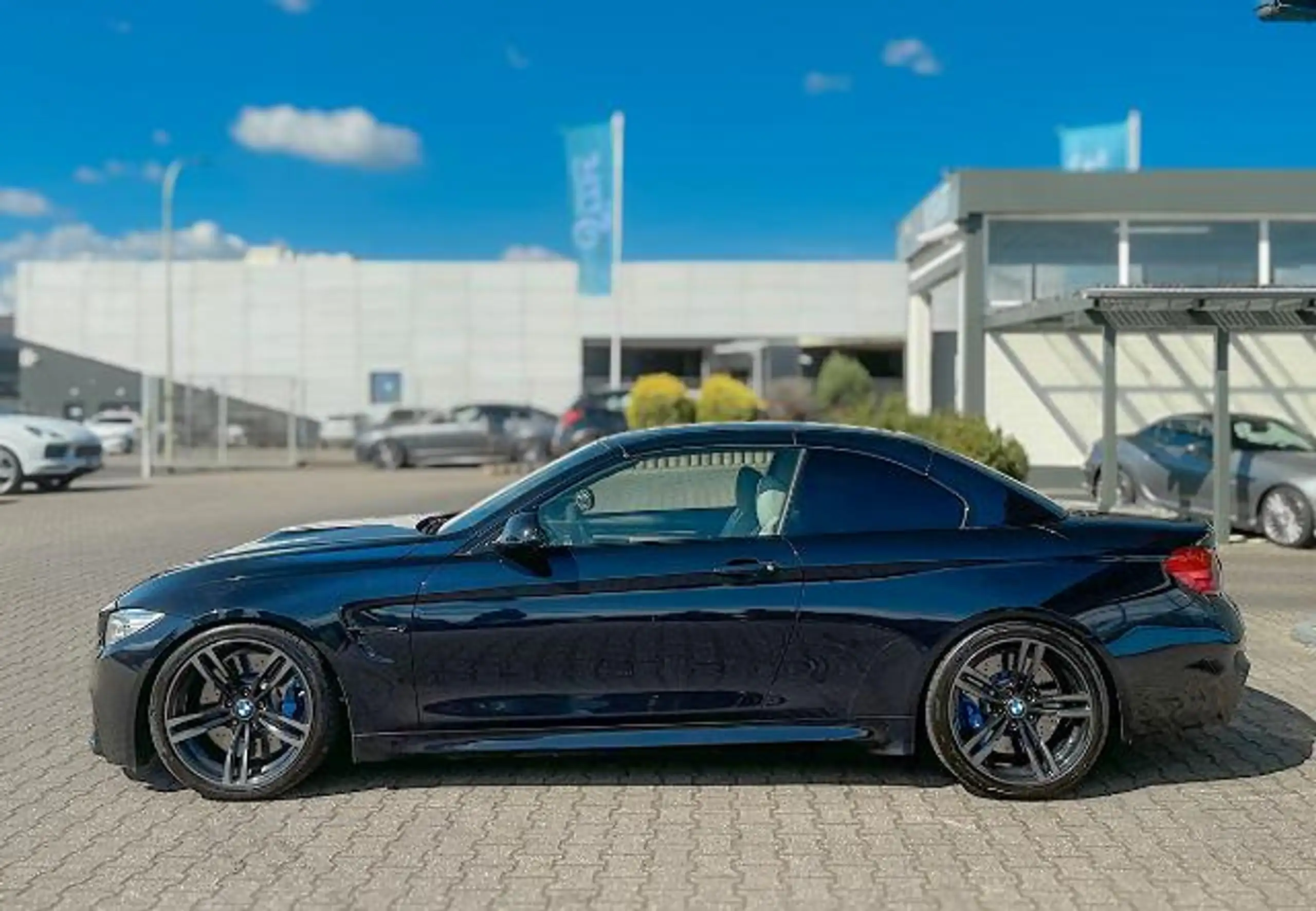 BMW - M4