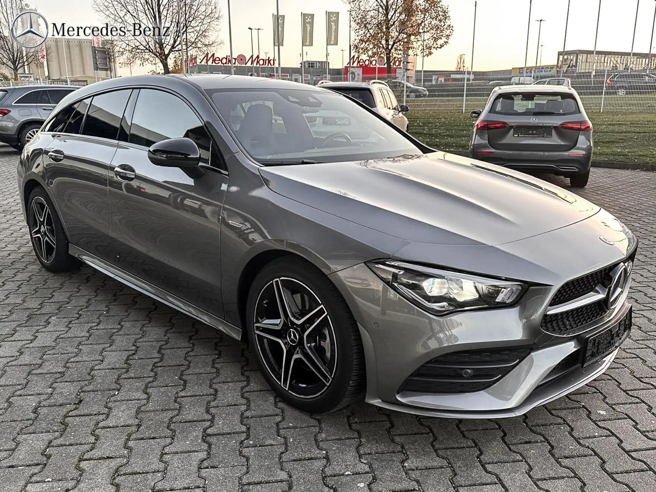 Mercedes-Benz - CLA 250