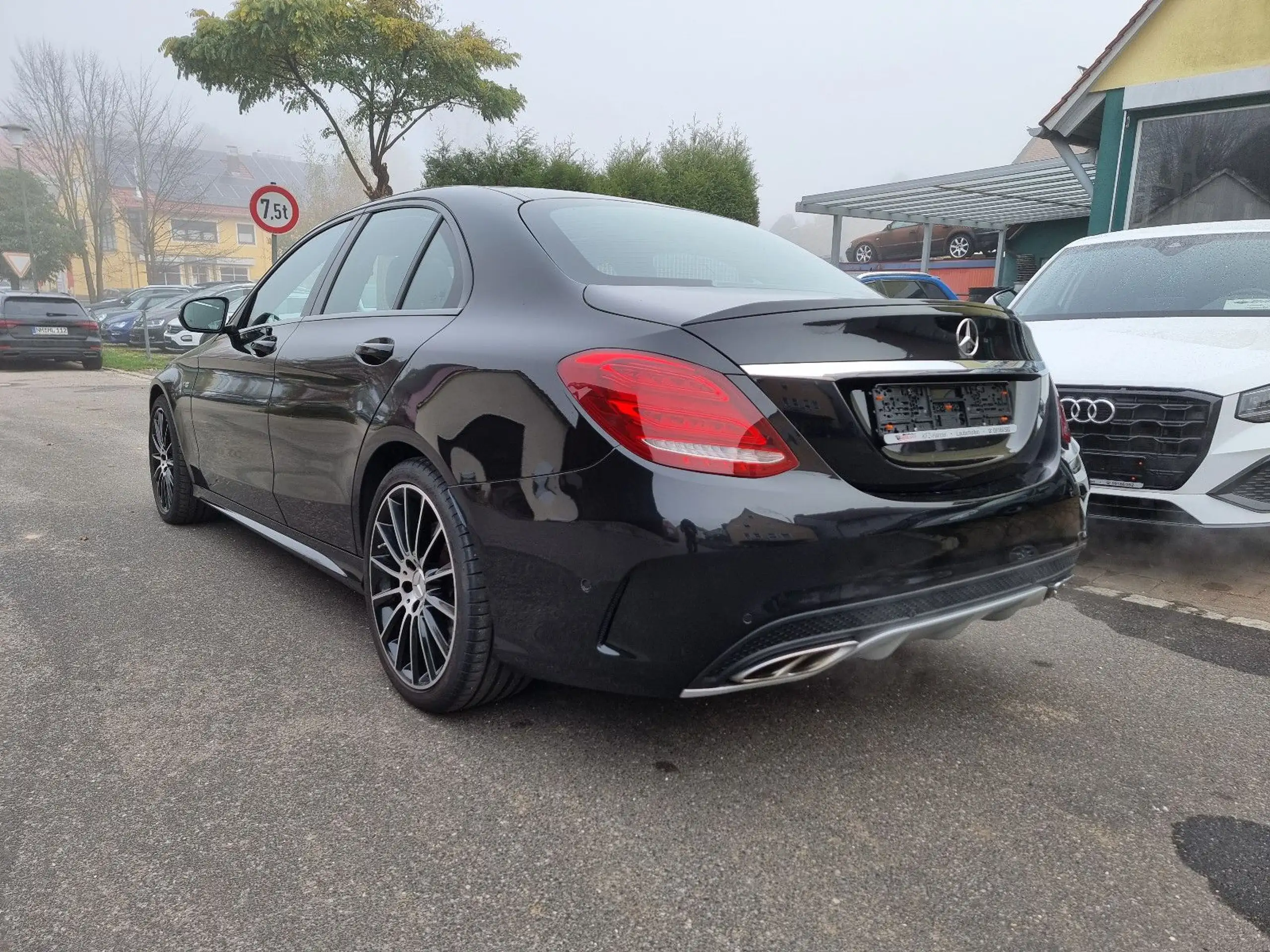 Mercedes-Benz - C 43 AMG