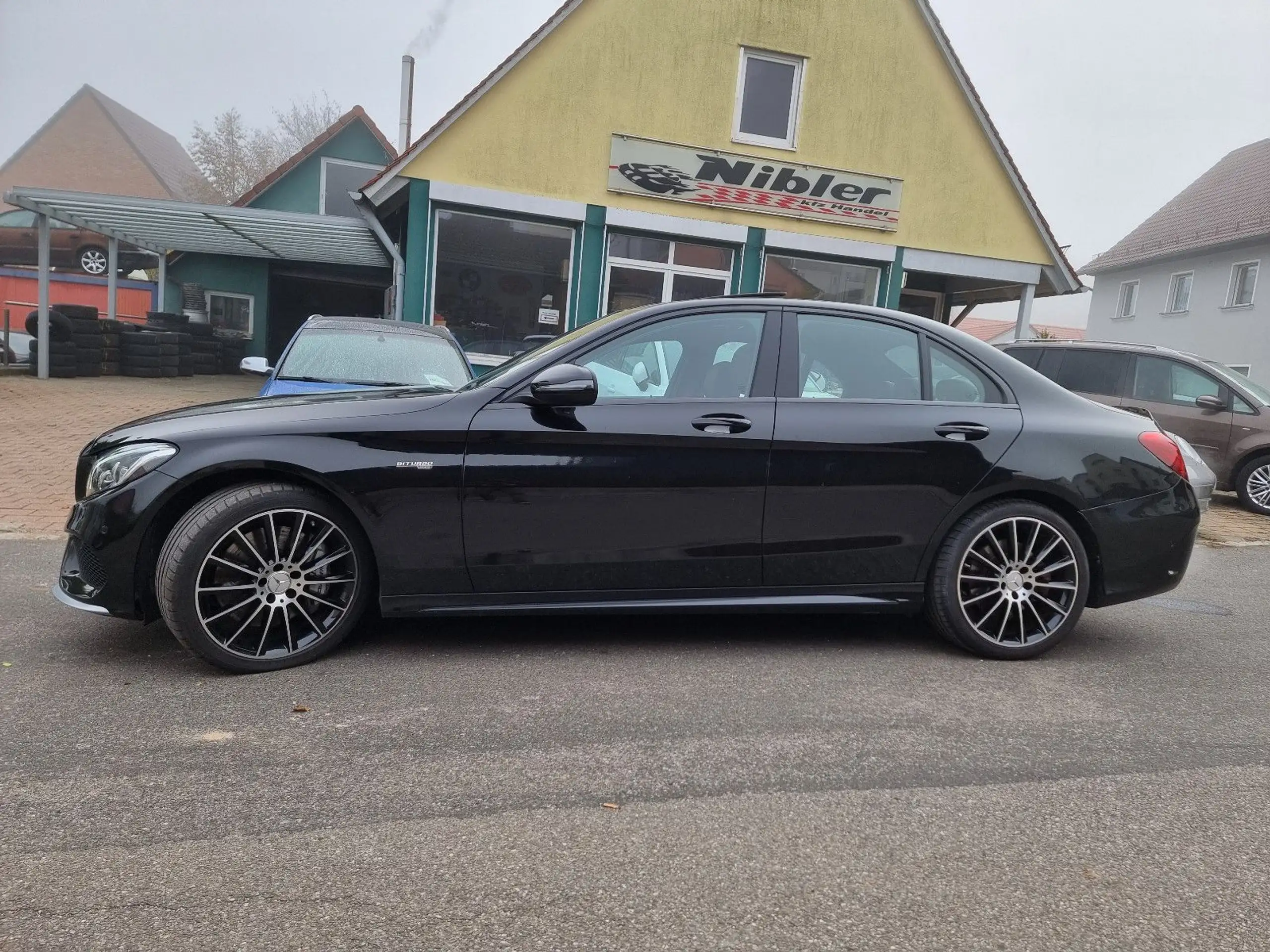 Mercedes-Benz - C 43 AMG