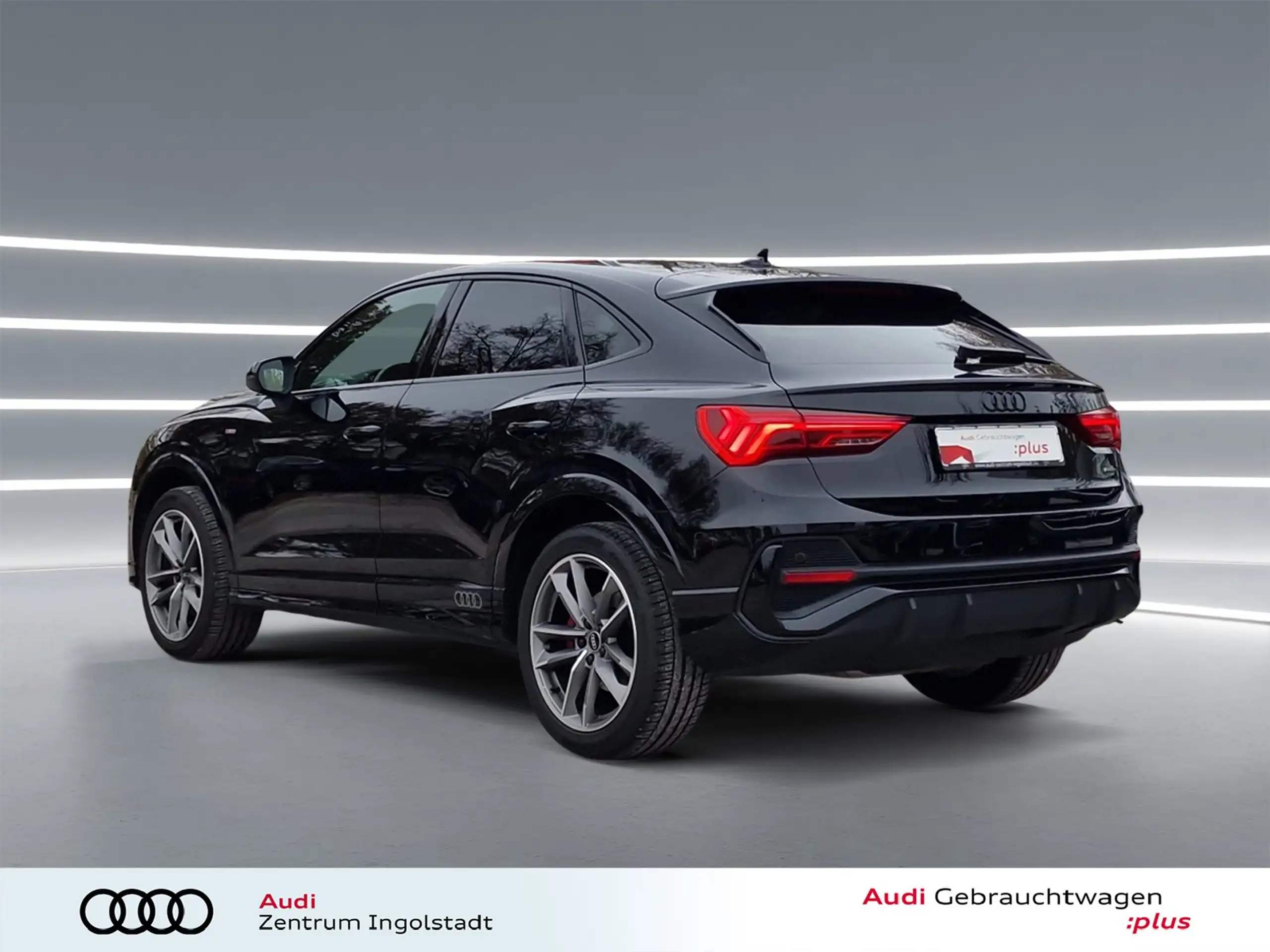 Audi - Q3