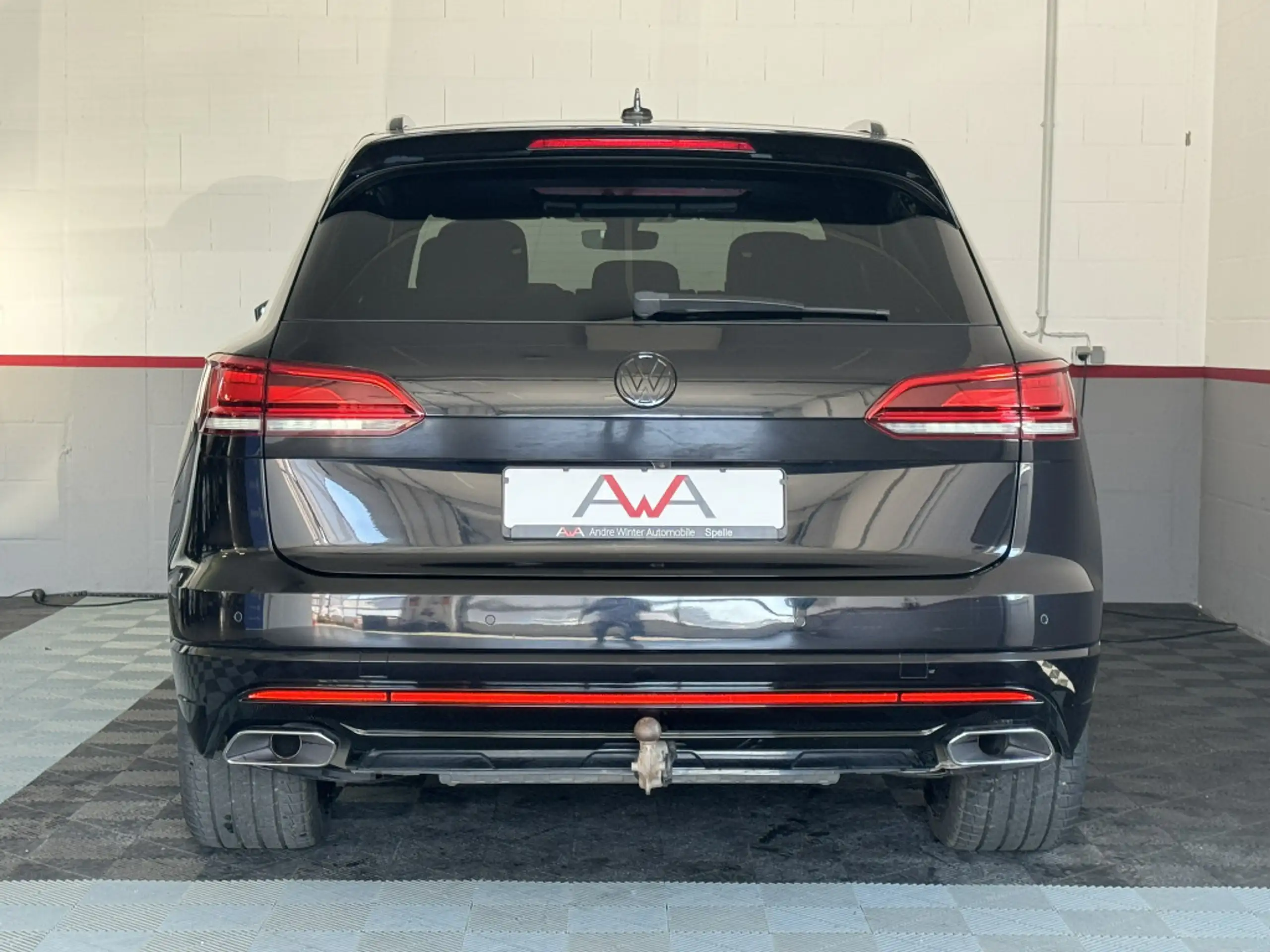 Volkswagen - Touareg